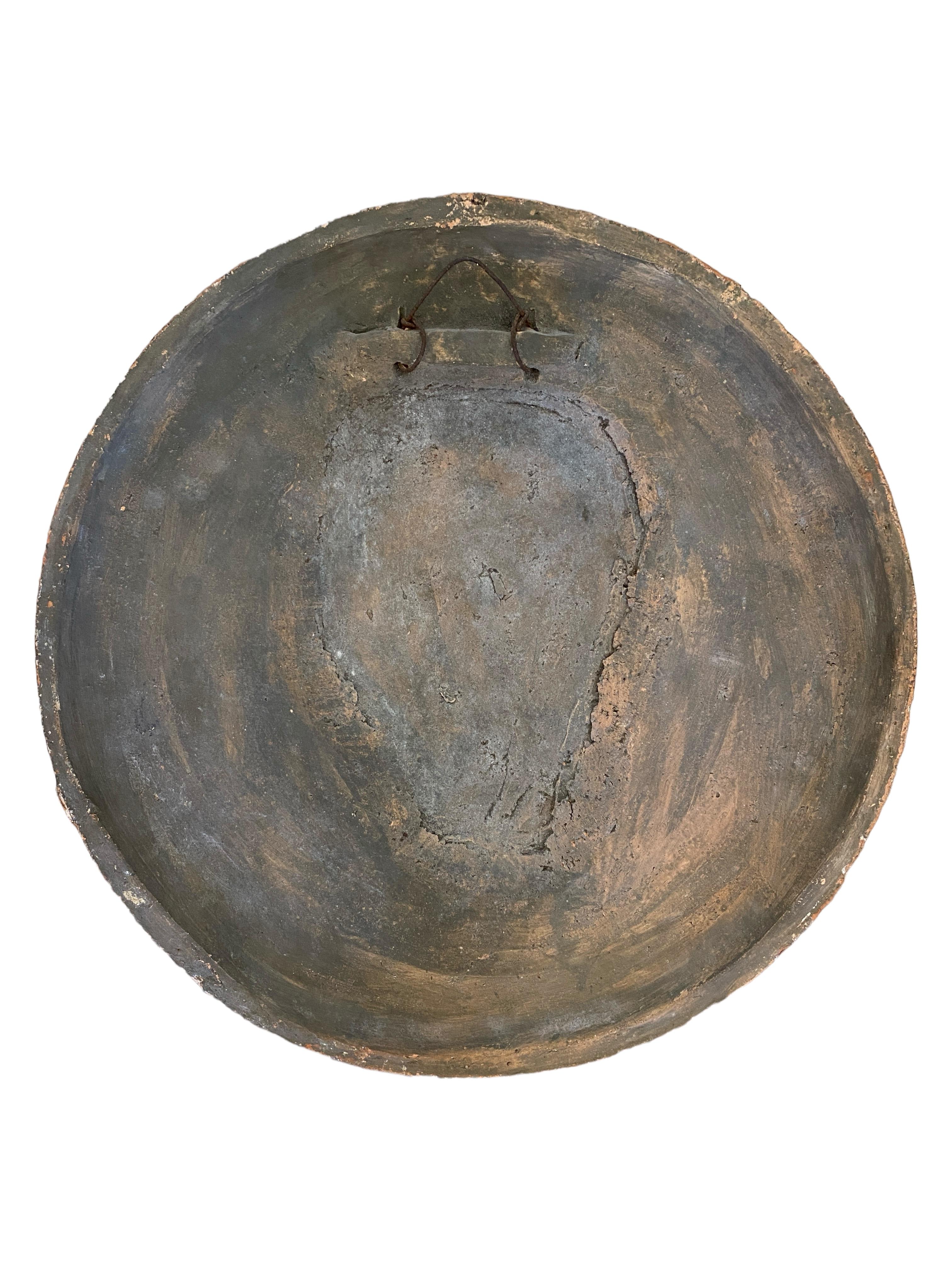 Placa escultura mural romana de terracota esmaltada siglo XX en venta