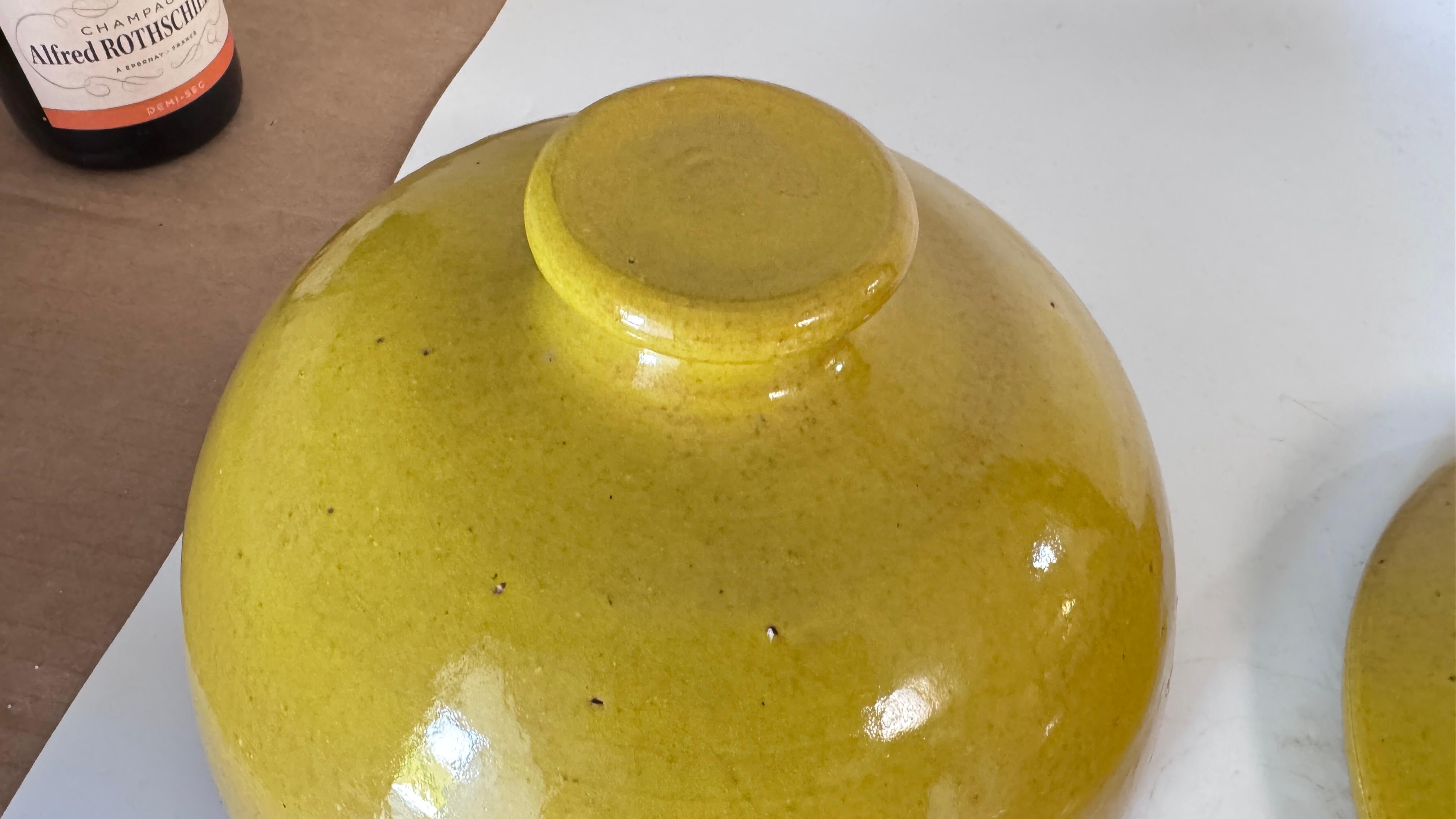 Glazed Terracotta Tajine Soup Tureen Early 20th Century Yellow Enameled Pottery For Sale 3