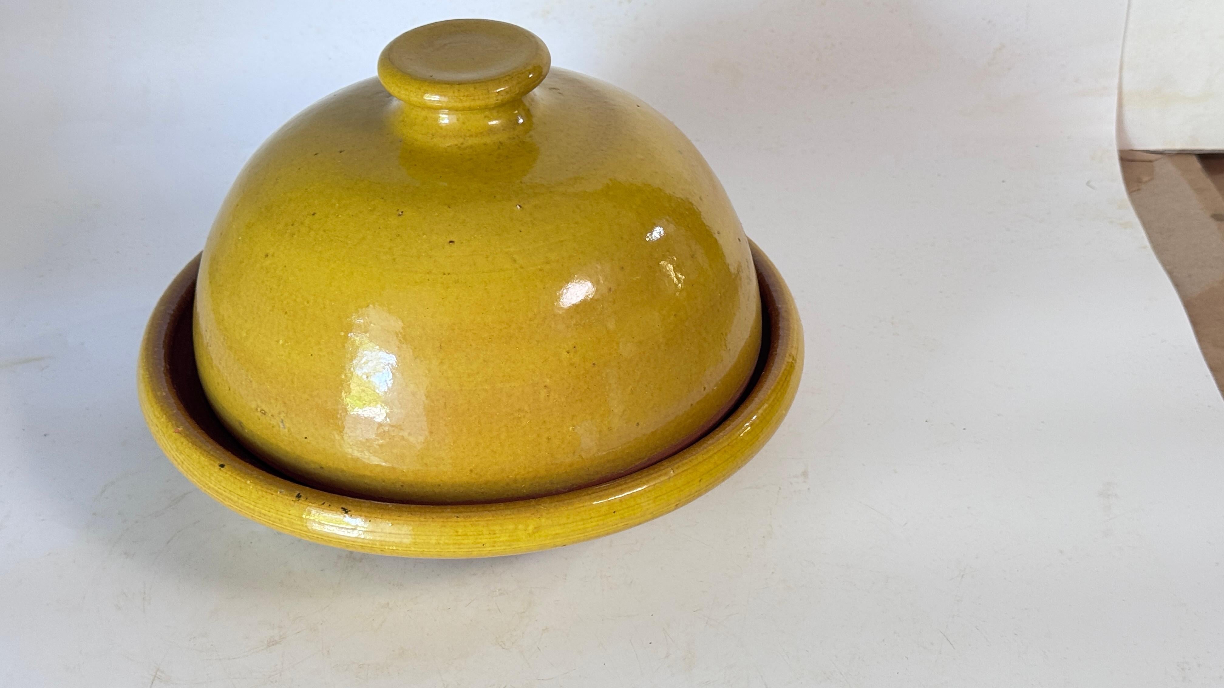 Glazed Terracotta Tajine Soup Tureen Early 20th Century Yellow Enameled Pottery For Sale 8