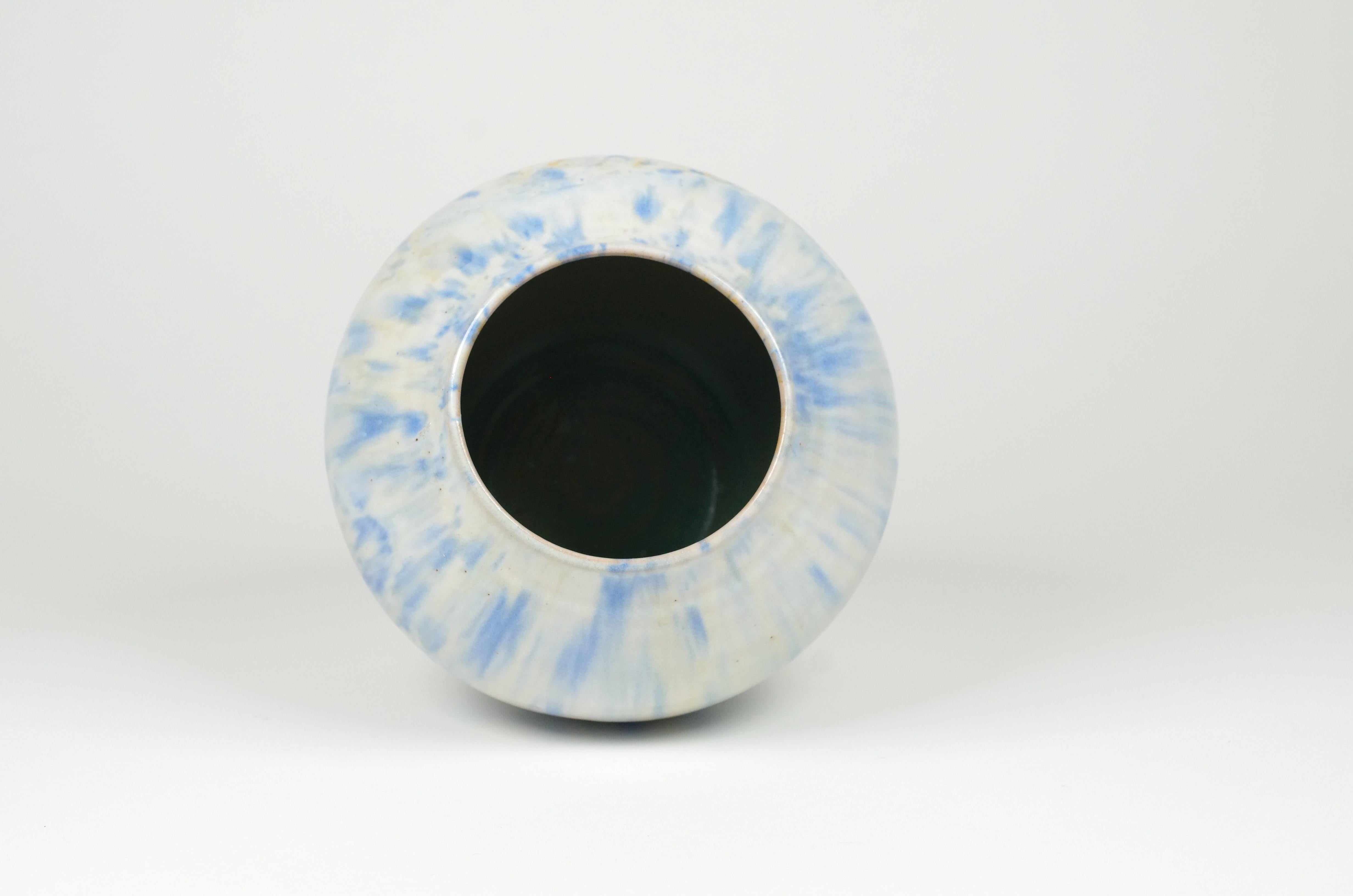 Metà XX secolo Vaso smaltato di N.V. De Rijn in vendita