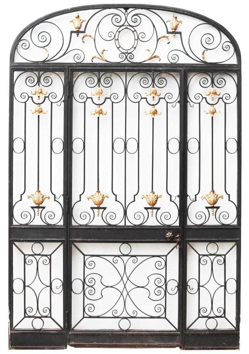 A superb quality blacksmith made entrance-way reclaimed from a private house in the north of England.

Additional dimensions:

Height of door 199.5 cm

Width of door 82.5 cm

Depth of door 4 cm

Height of entrance-way 249 cm

Width of
