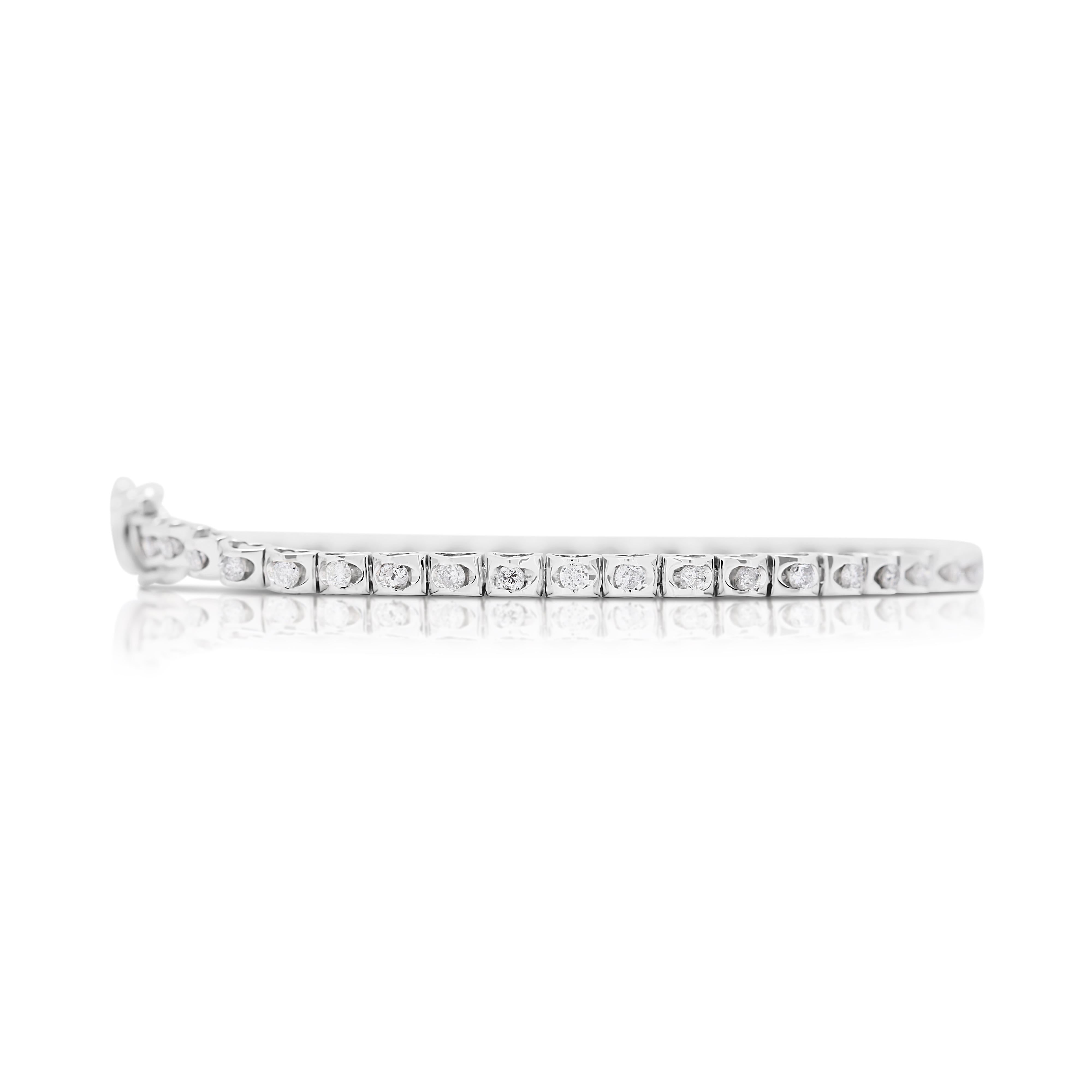 Round Cut Gleaming 0.5ct Natural Diamond Bracelet in 18K White Gold