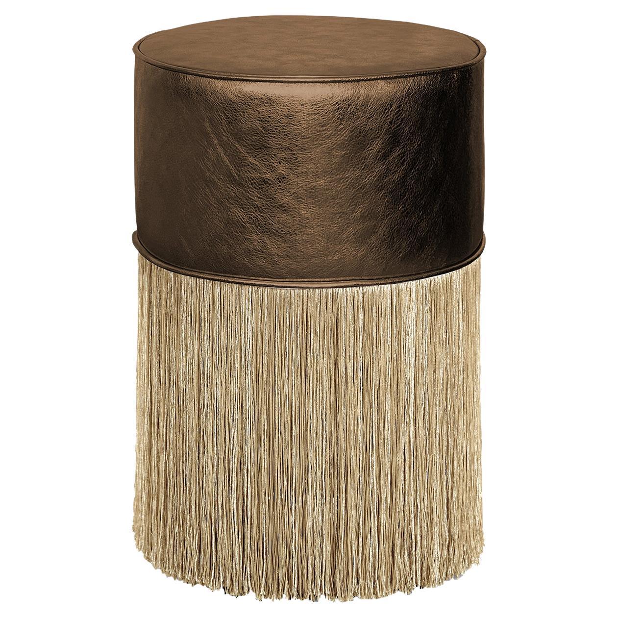 Pouf con frange dorate in pelle marrone brillante di Lorenza Bozzoli