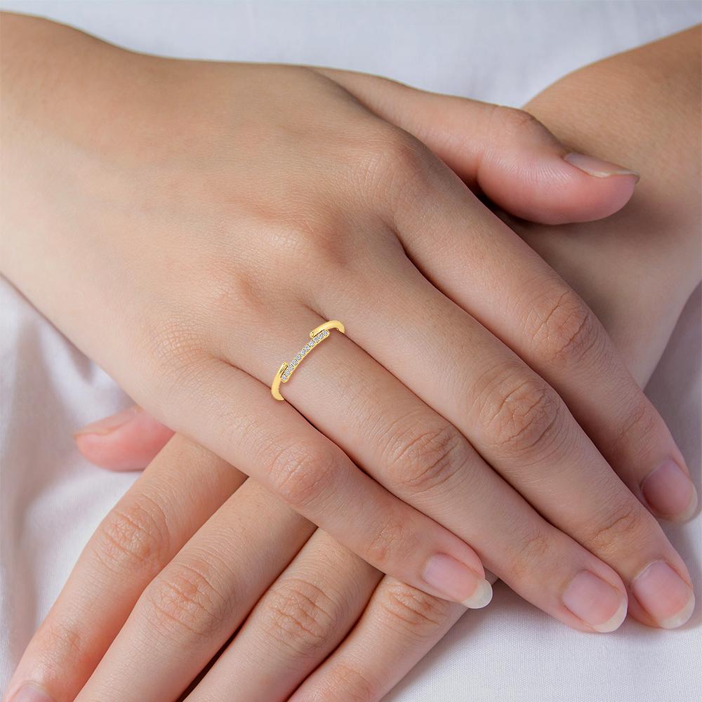 Brilliant Cut GLEAMIRE 14k Gold Natural Diamond VS Designer Yellow Thin Delicate Ring For Sale