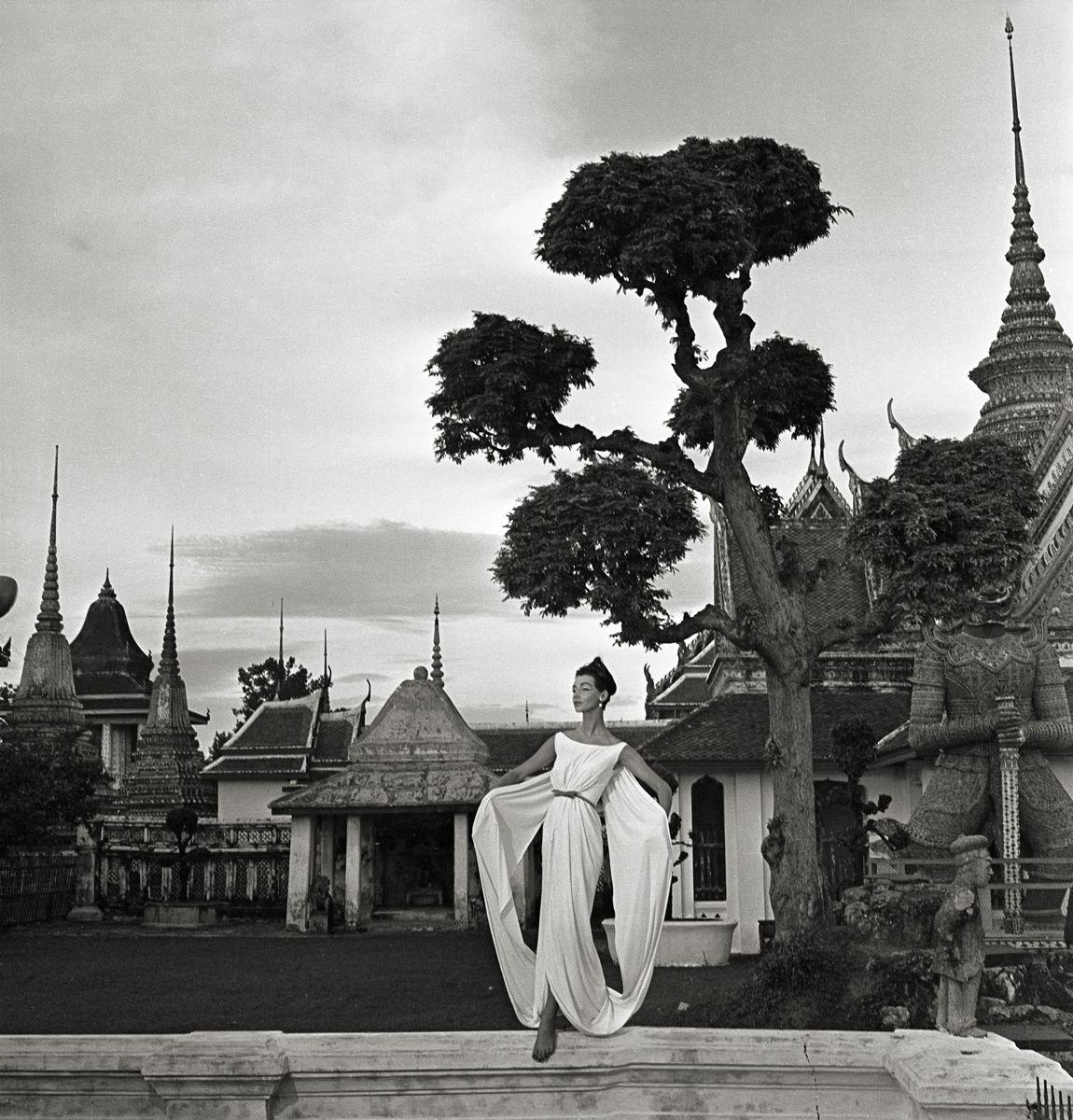 Gleb Derujinsky Figurative Photograph - The Temple of Dawn II, Bangkok, Thailand