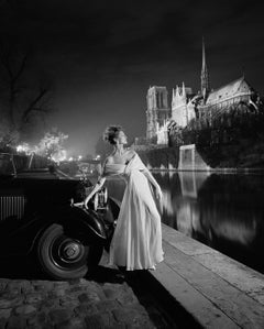 Griffe  Notre-Dame von Gleb Derujinsky, Vintage-Modefotografie-Fotografie