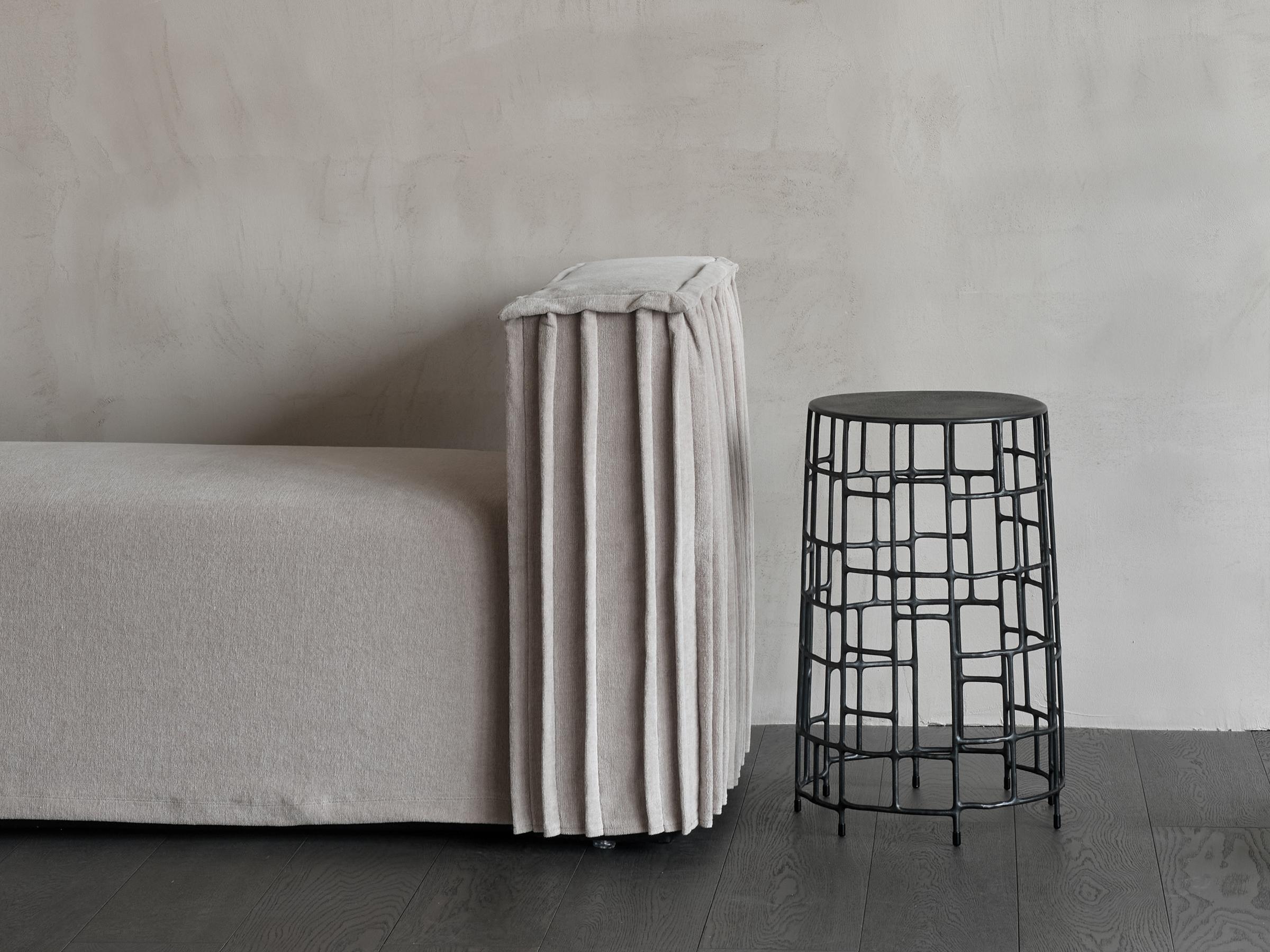Chinois Table d'appoint Glee en cuivre par DAaZ en vente