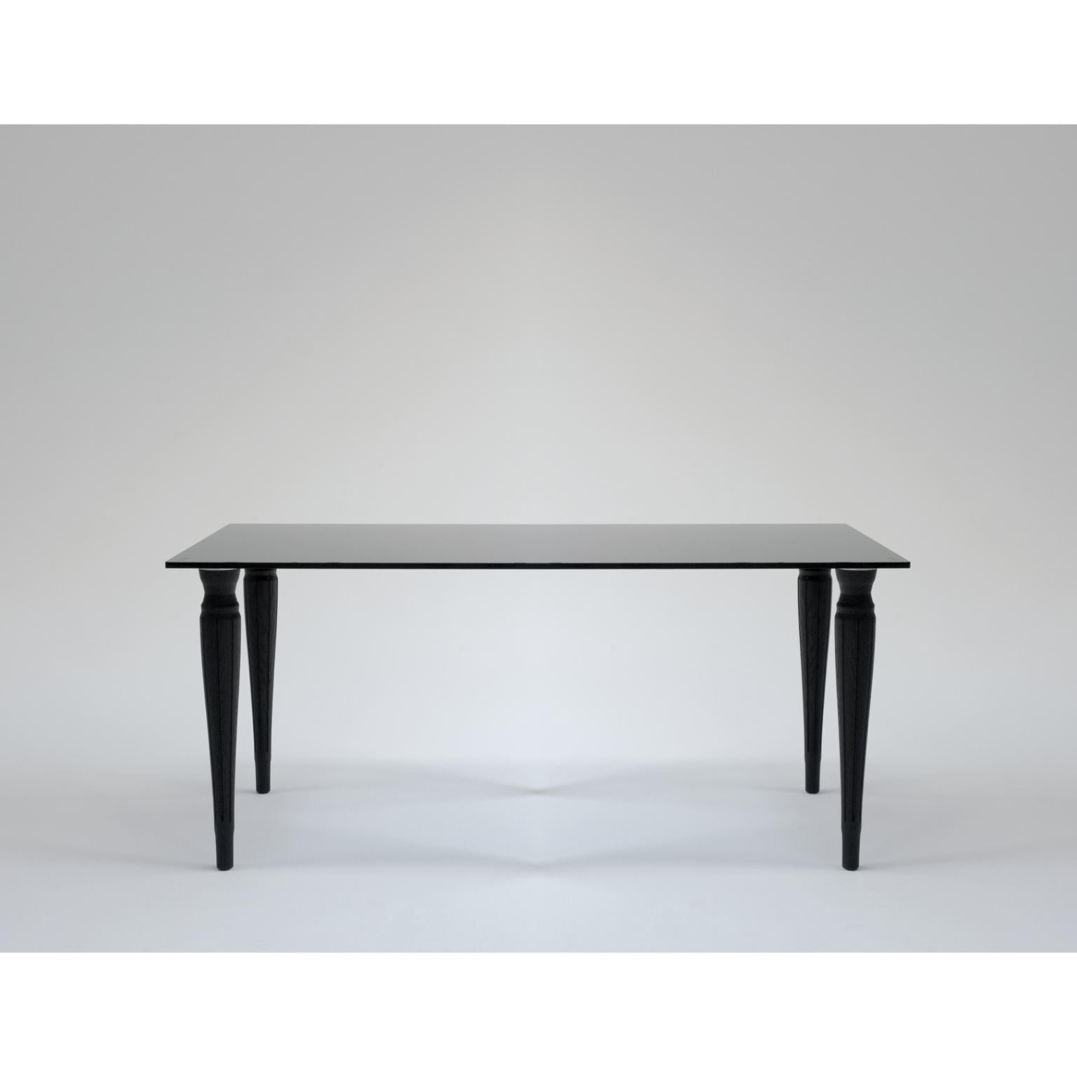 Glenn Desk Table by VUUN ITALIA
Dimensions: D 80 x W 180 x H 72 cm. 
Materials: Black glossy glass and lacquered oak.

Available in different finishes and sizes. Please contact us.

VUUN Italia creates infinitely customizable Design products