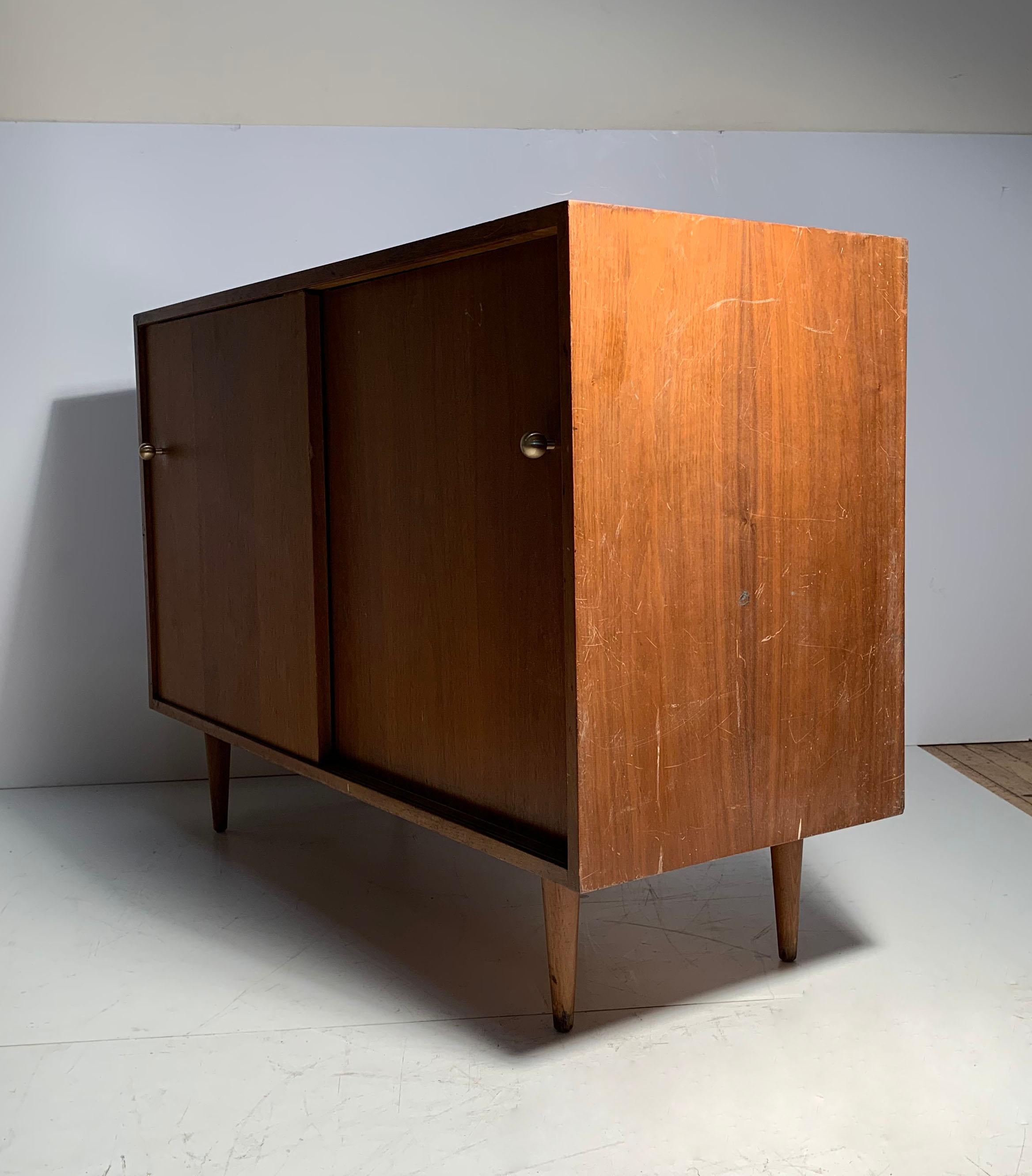 Wood Glenn of California Sideboard Cabinet attributed to Milo Baughman For Sale