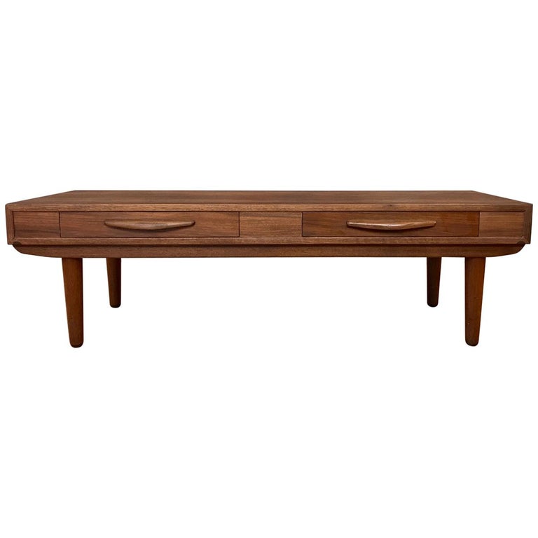 Glenn of California Style Walnut Coffee Table with Drawers at 1stDibs