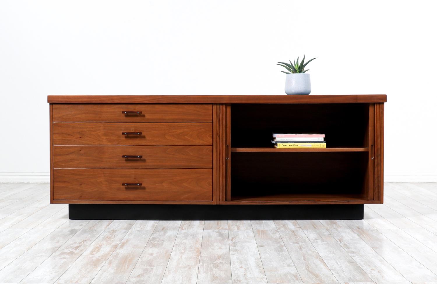 Mid-Century Modern Glenn of California Tambour-Door Credenza with Black Formica Top For Sale