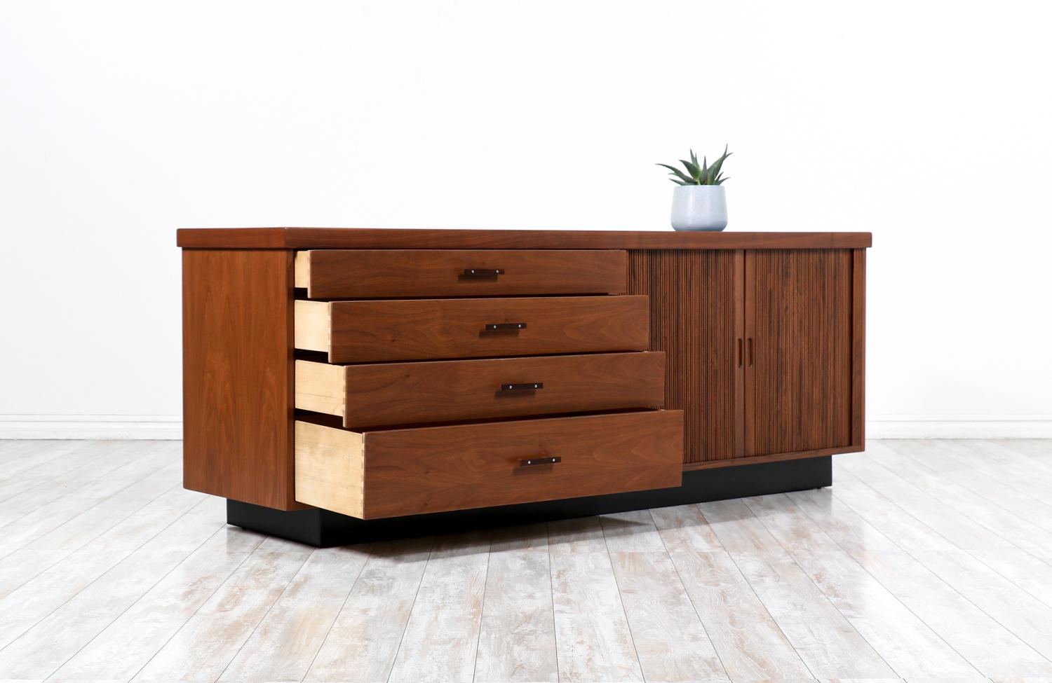 Glenn of California Tambour-Door Credenza with Black Formica Top In Excellent Condition For Sale In Los Angeles, CA