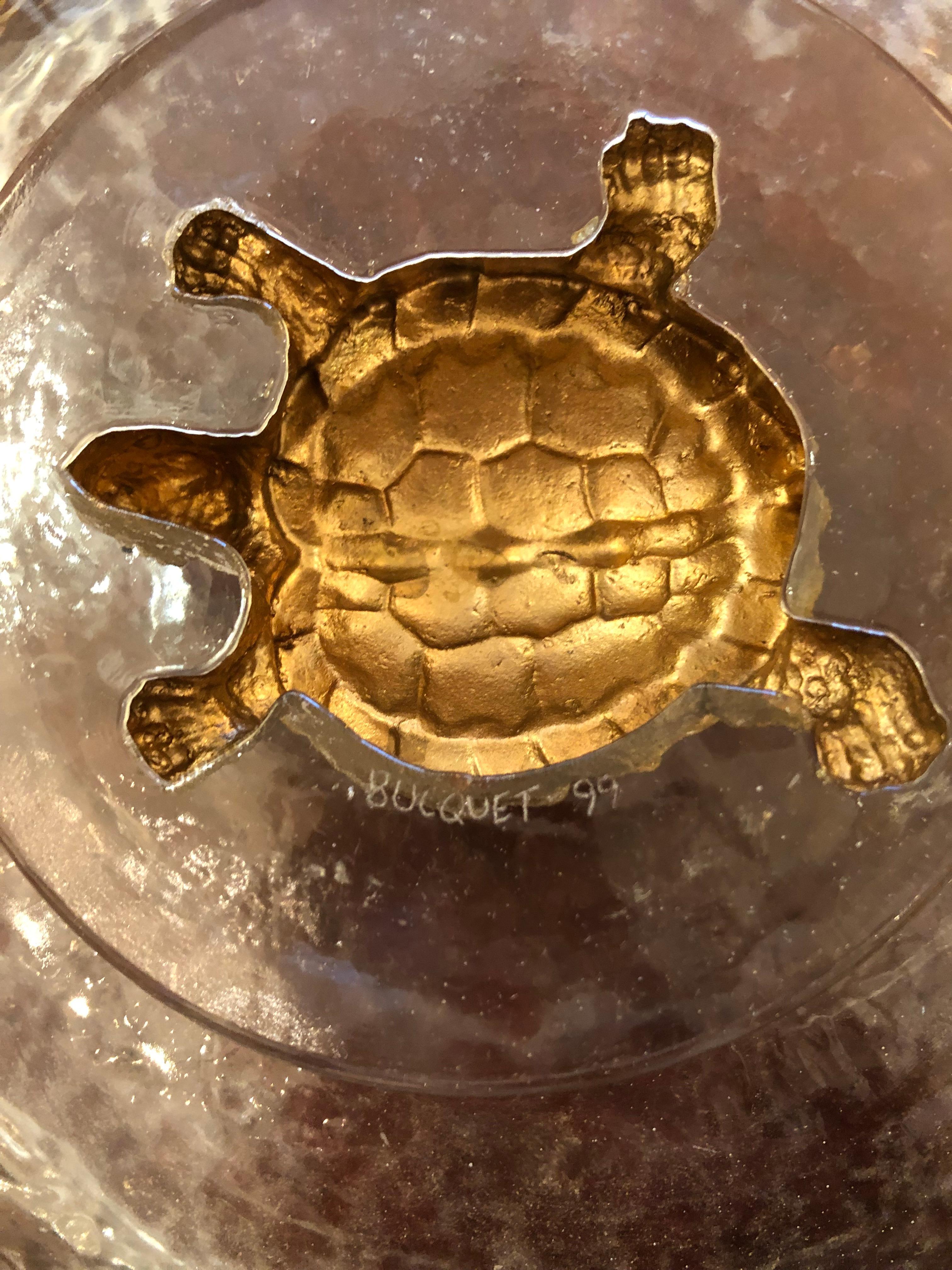 American Glistening Bucquet Rippled Glass Bowl with Copper and Gilded Turtle Decoration For Sale