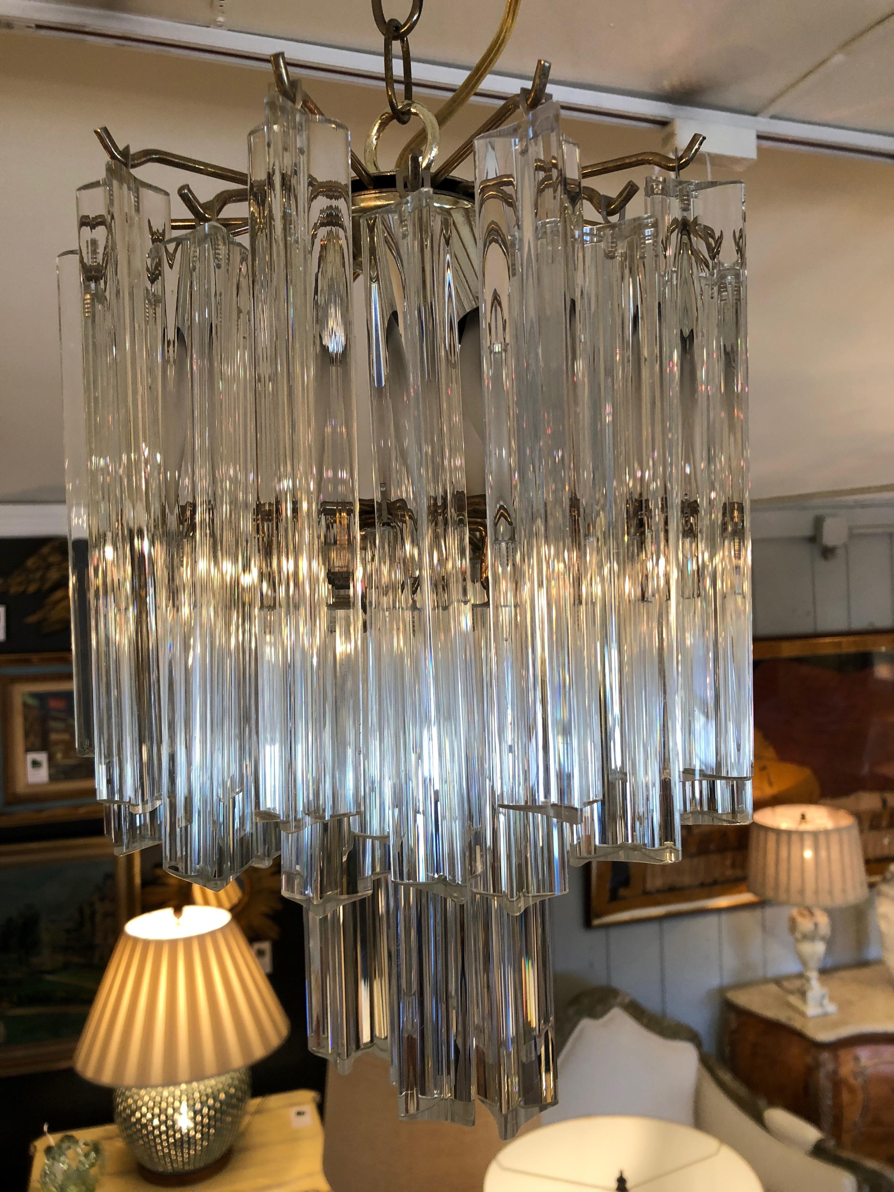 Glistening Venini Hollywood Regency Style Glass Multi Tier Chandelier (Mitte des 20. Jahrhunderts)