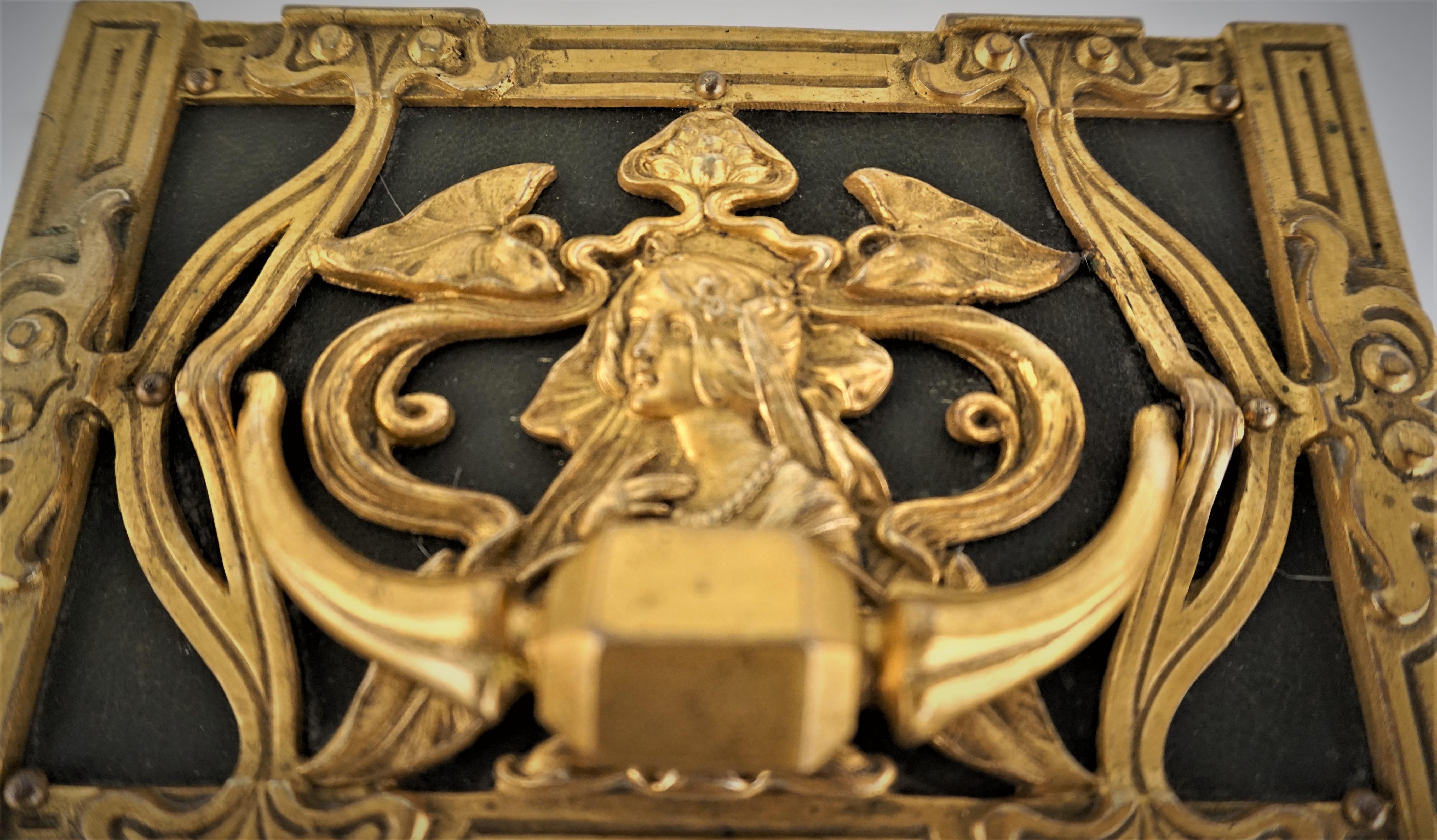 Glit Bronze Art Nouveau Decorative Jewelry Box en vente 1