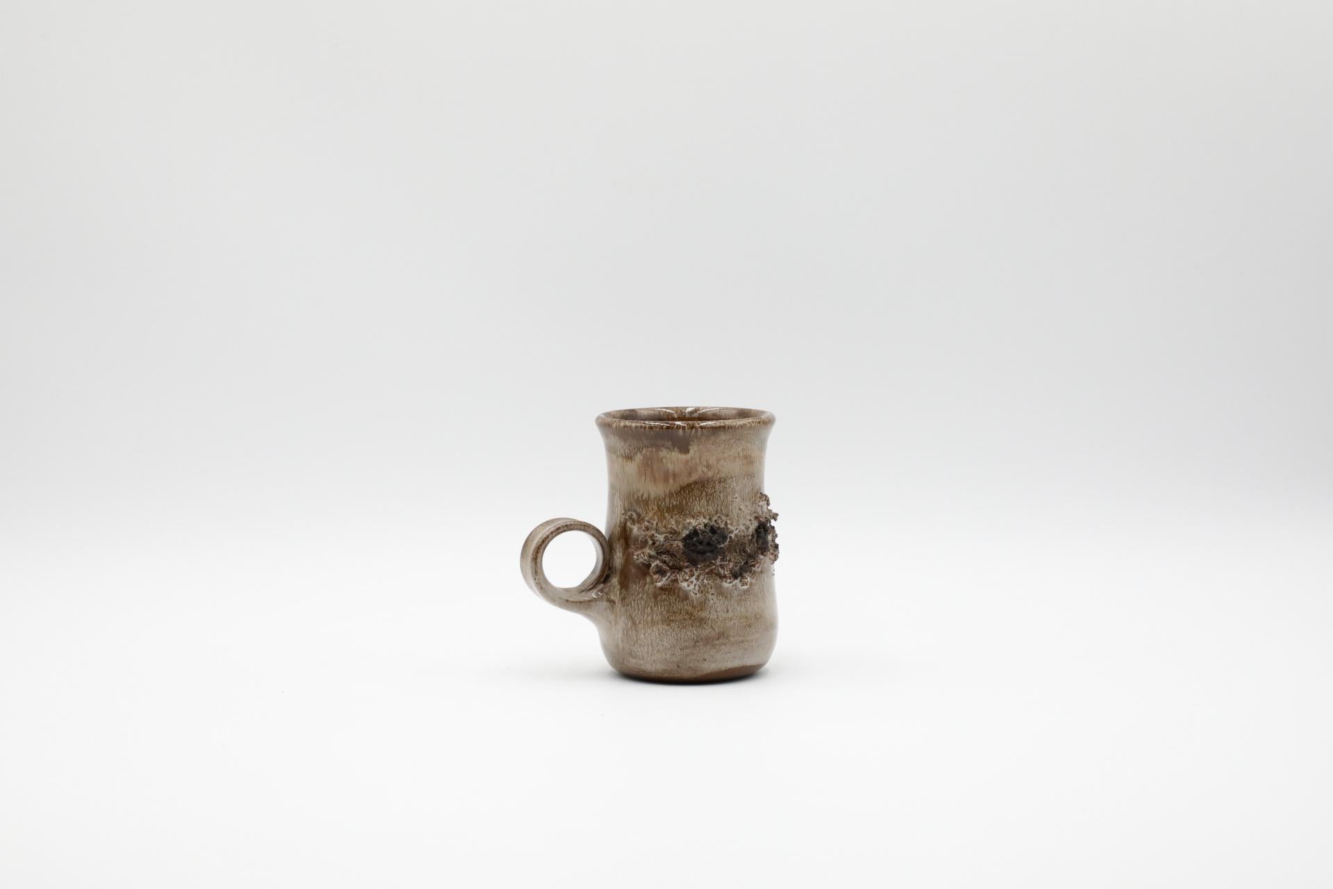 Glit HF Icelandic Mid-Century Fat Lava Ceramic Set of Mugs, Pot & Plate en vente 5