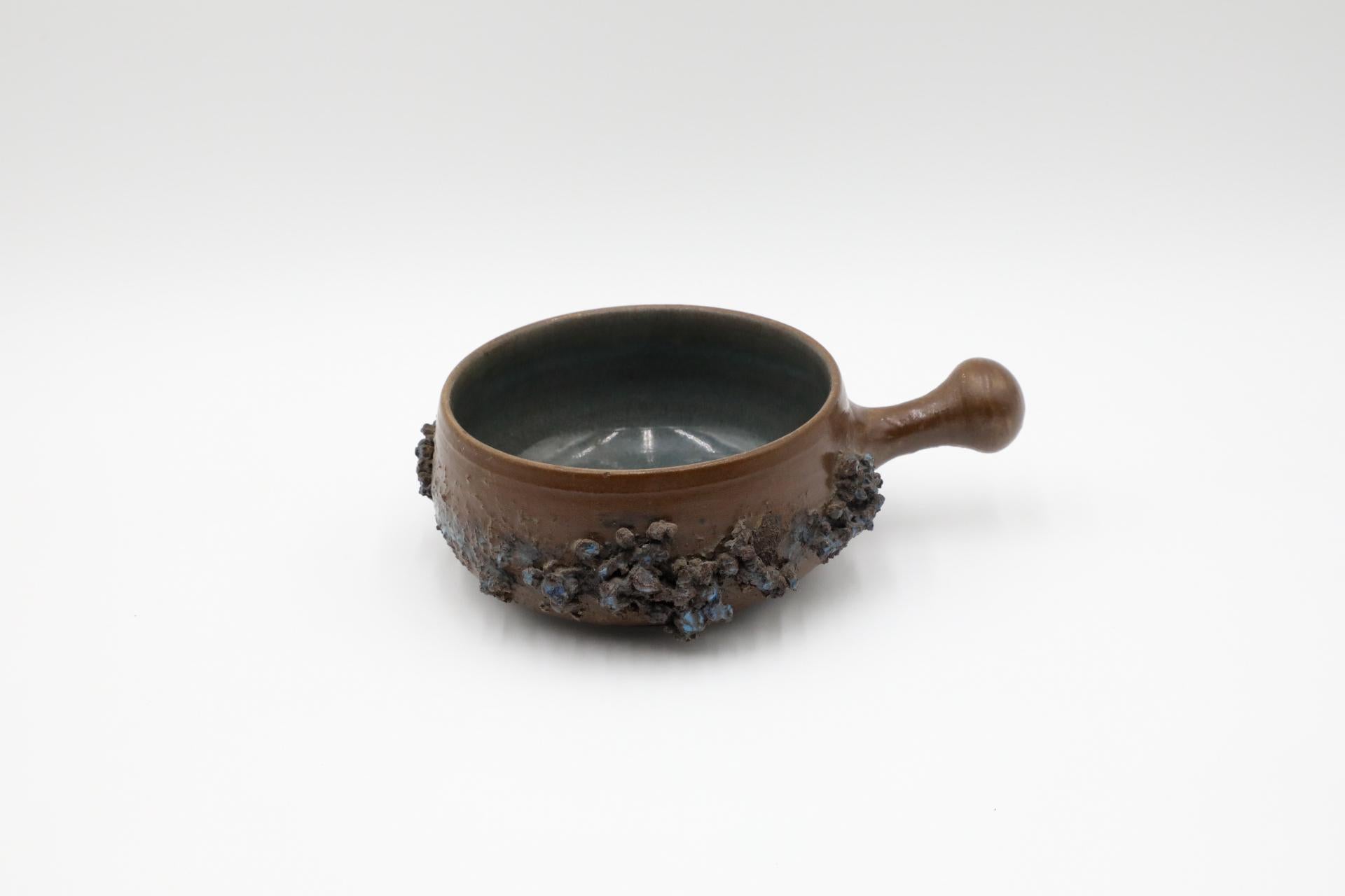 Glit HF Icelandic Mid-Century Fat Lava Ceramic Set of Mugs, Pot & Plate en vente 1