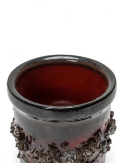 Glit HF Icelandic Mid-Century Textured Red and Black Fat Lava Ceramic Pot