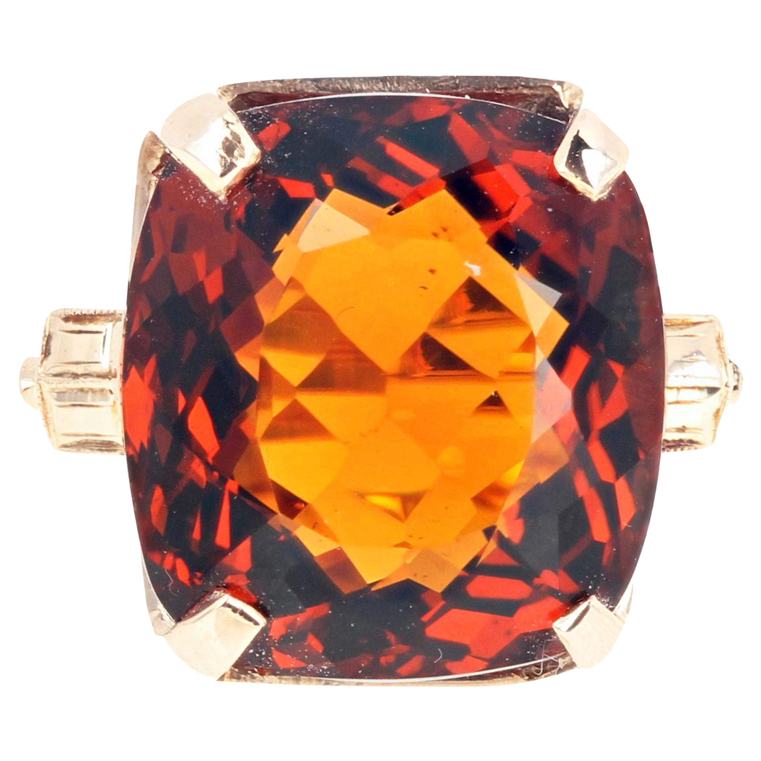 AJD 16 Carats Natural Glittering Brazilian Citrine & Diamonds Gold Cocktail Ring For Sale
