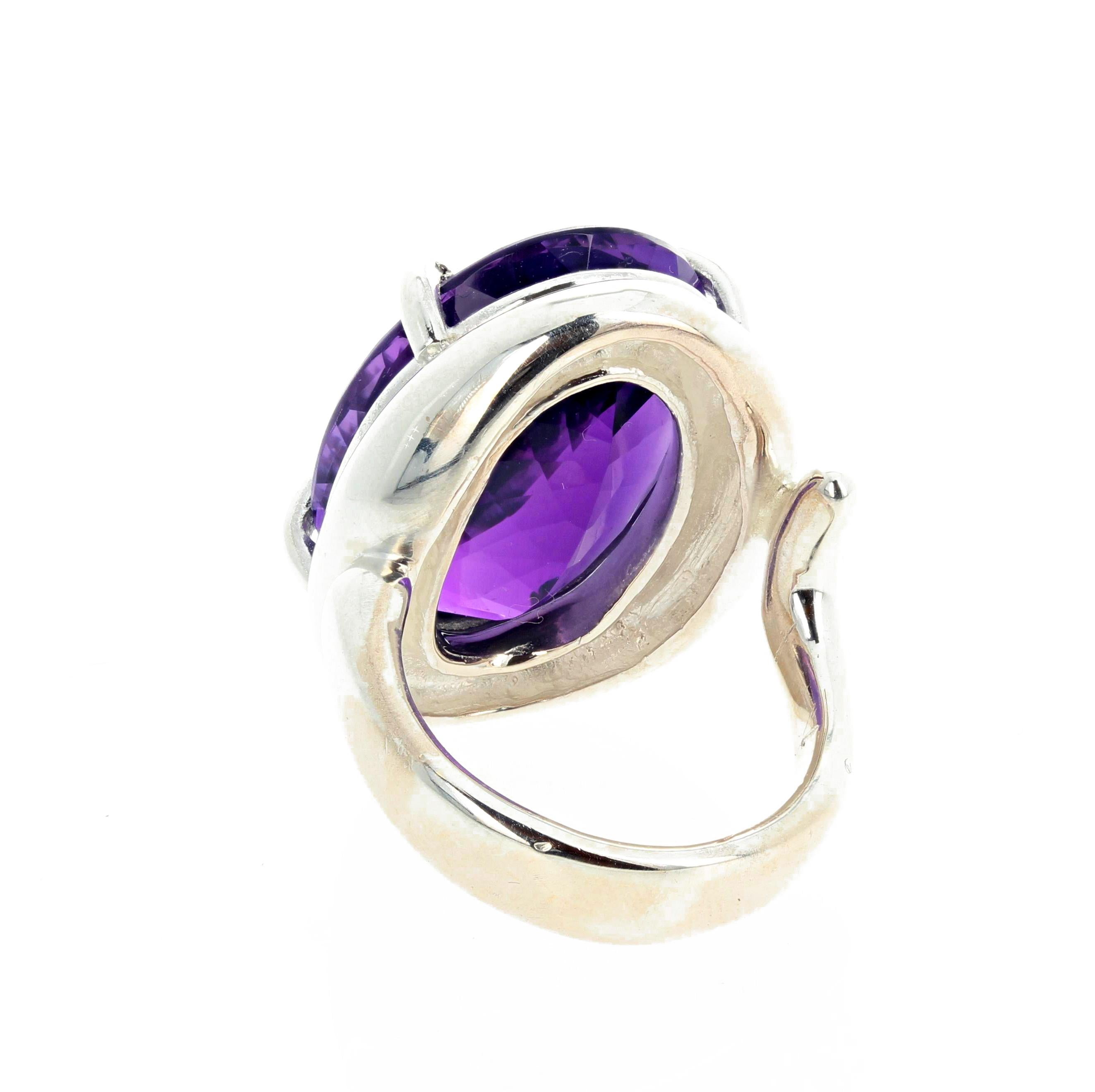 Women's AJD Intense Sparkling Glittering 16.15 Cts Amethyst Sterling Silver Ring For Sale
