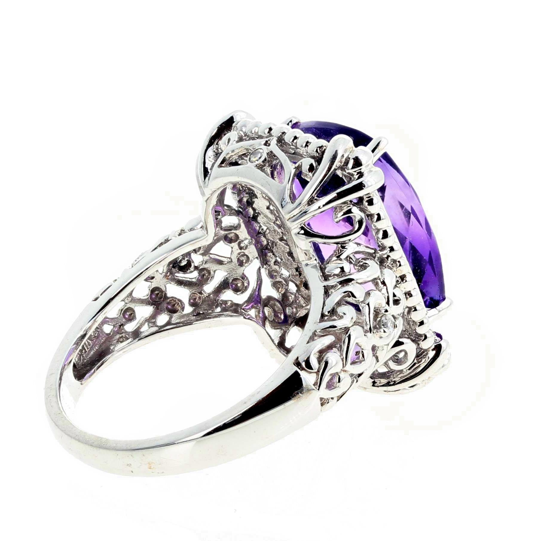 Women's or Men's AJD Eye-Catching Natural 6.15 Carat Brilliant Amethyst White Gold Ring For Sale