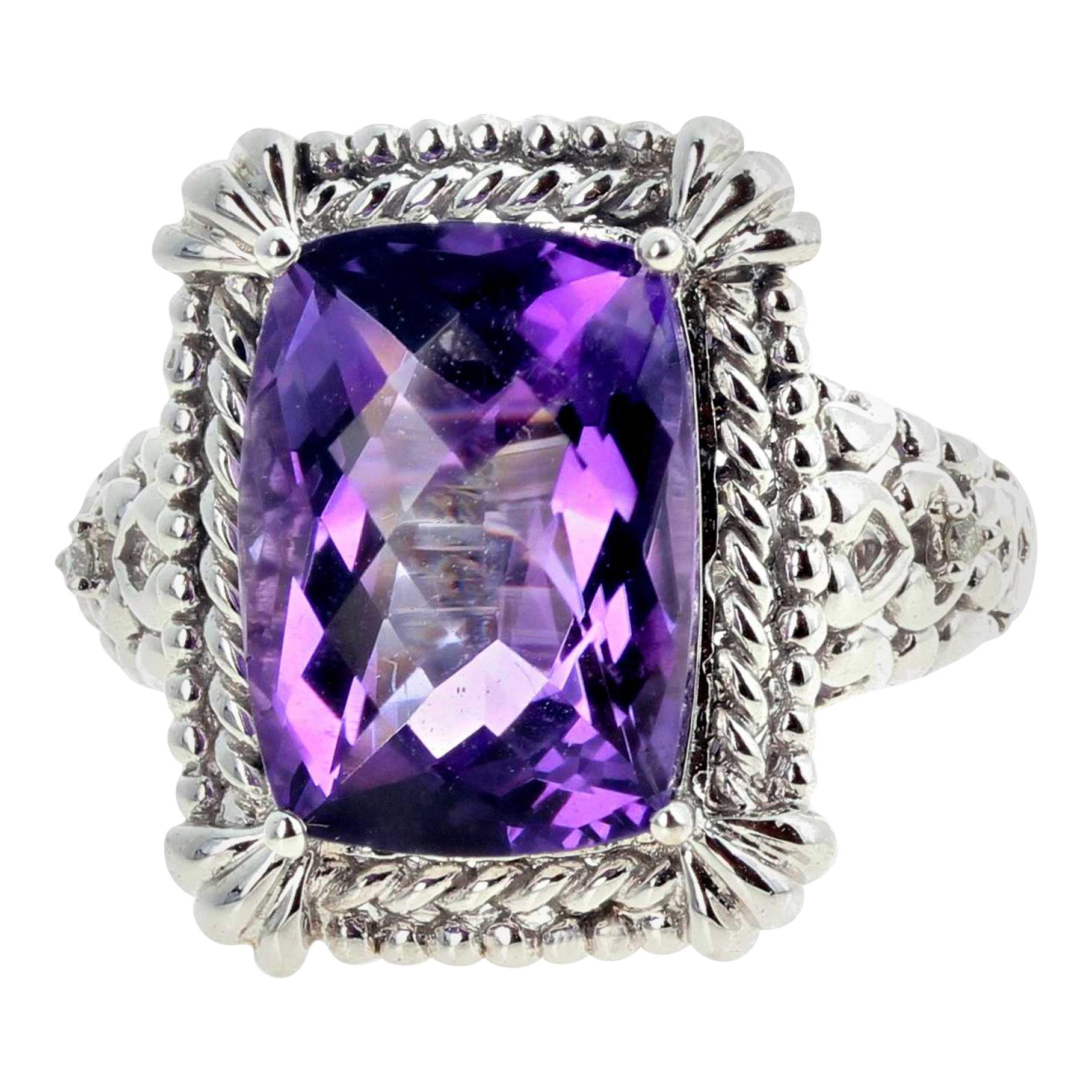 AJD Eye-Catching Natural 6.15 Carat Brilliant Amethyst White Gold Ring For Sale