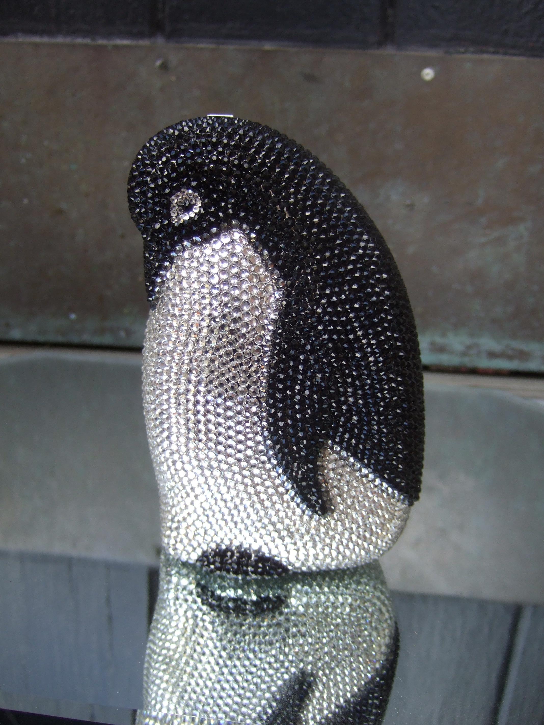 Pingouin incrusté de cristaux scintillants  Sac de soirée c 21e c. en vente 5
