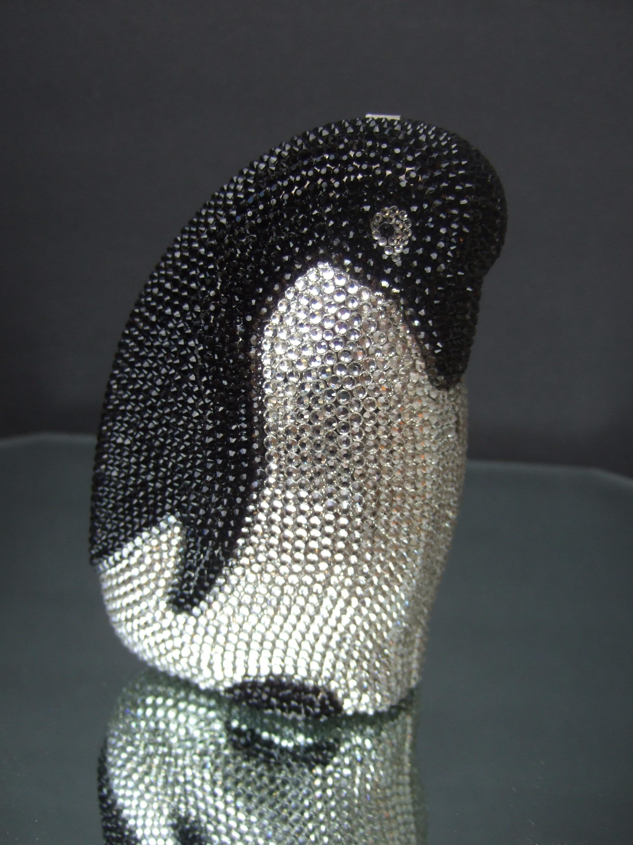Pingouin incrusté de cristaux scintillants  Sac de soirée c 21e c. Excellent état - En vente à University City, MO