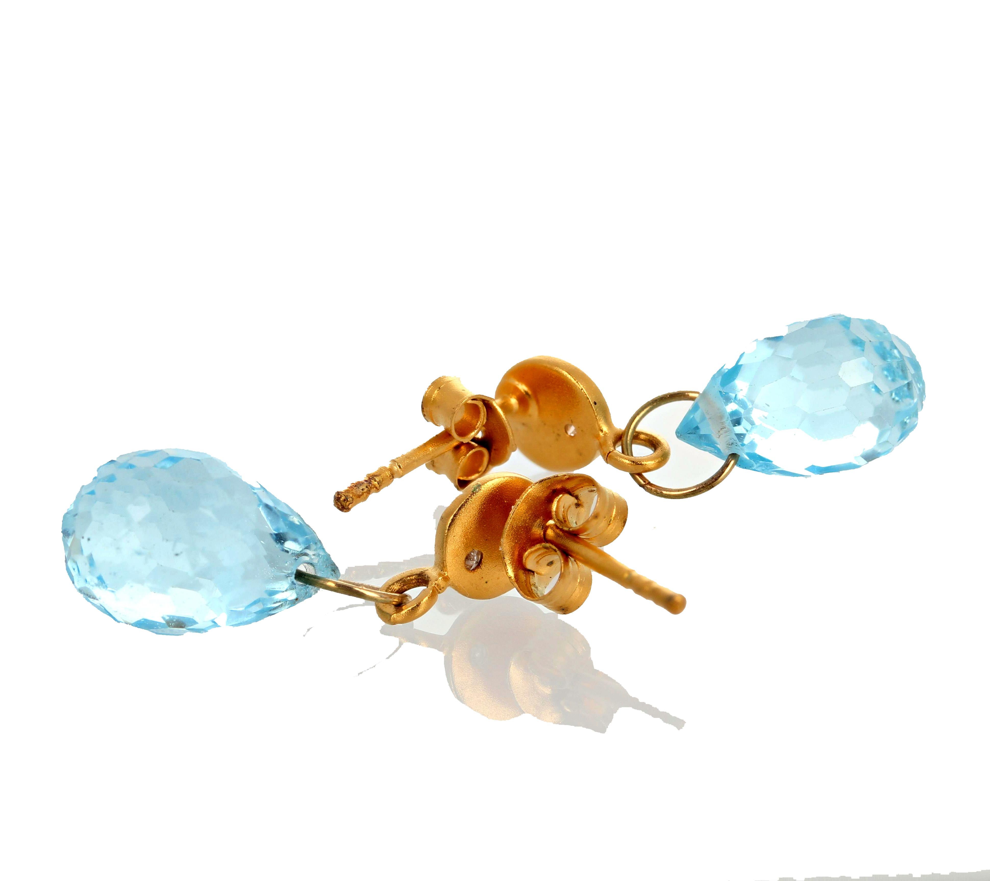 Women's or Men's Glittering Elegant Dangling Blue Topaz & Diamond 14 Kt Yellow Gold Stud Earrings
