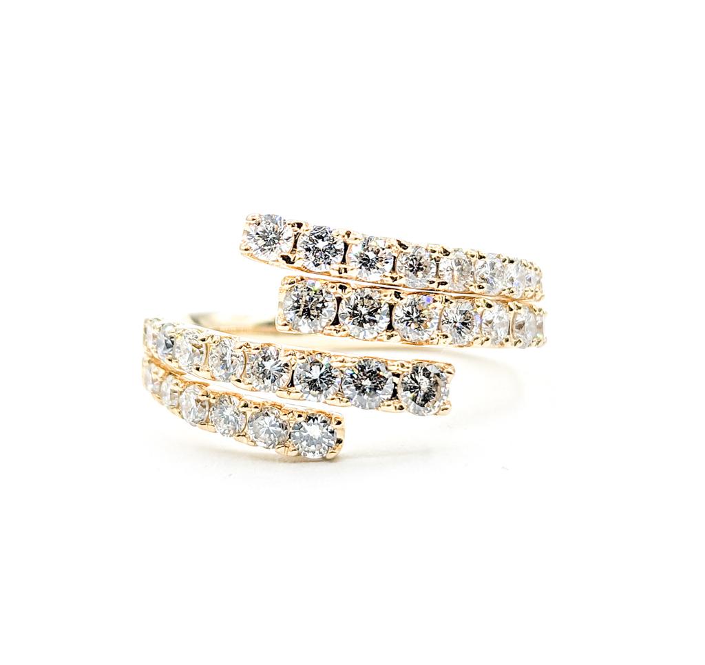 Glittering Diamond Bypass Ring in Gold For Sale 4