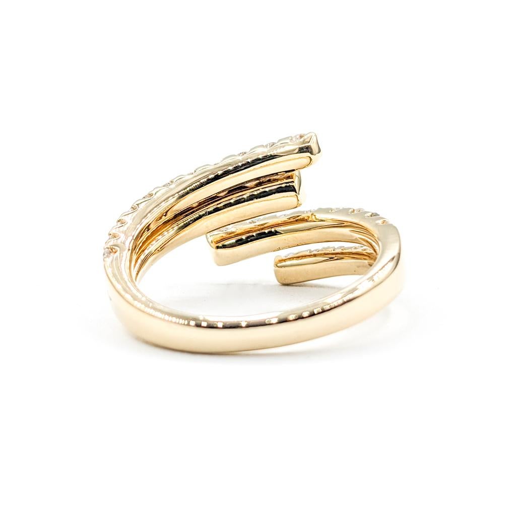 Glittering Diamond Bypass Ring in Gold For Sale 2