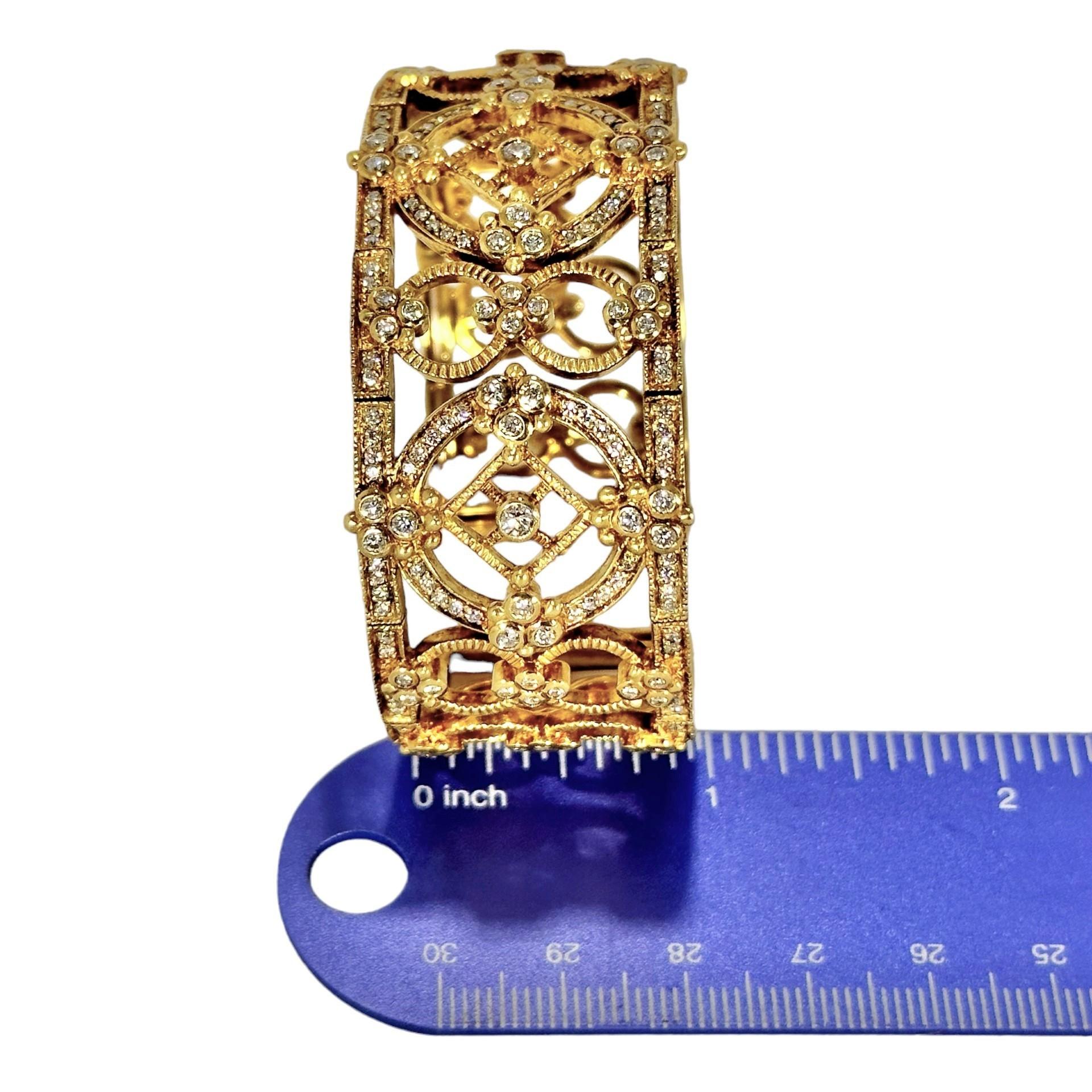 Glitzerndes Judith Ripka Manschettenarmband aus 18 Karat Gelbgold mit Diamanten 4
