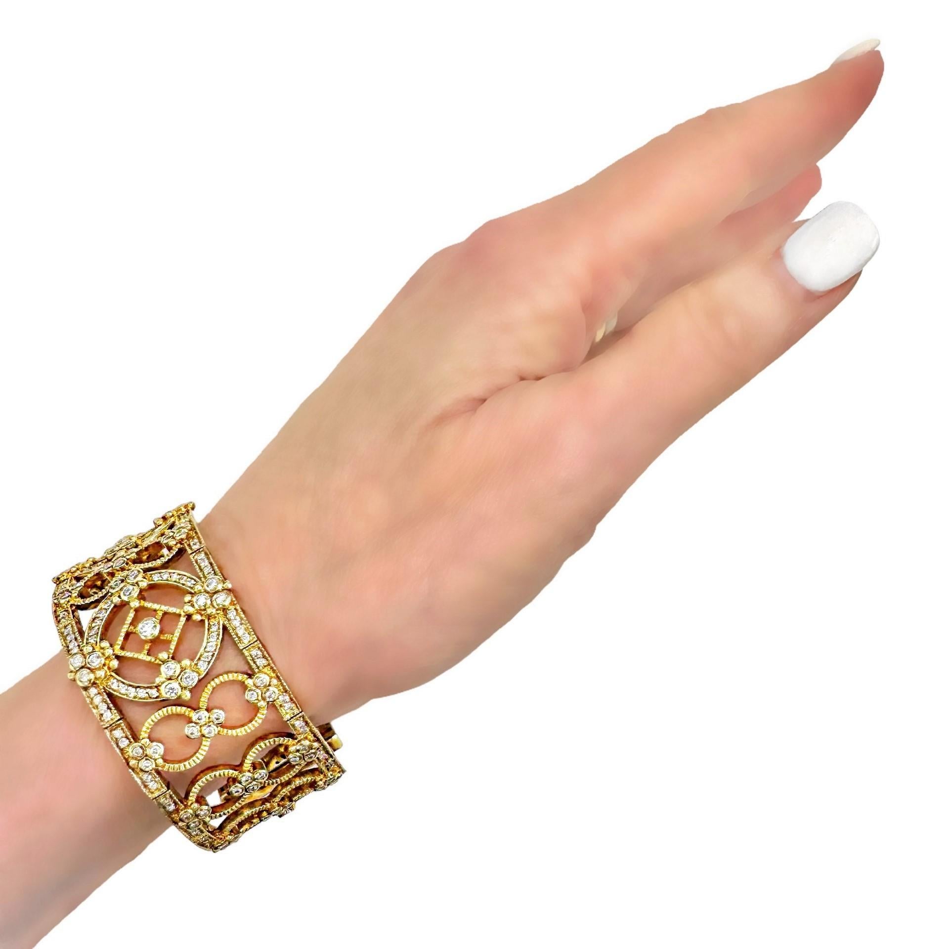 Glitzerndes Judith Ripka Manschettenarmband aus 18 Karat Gelbgold mit Diamanten 7