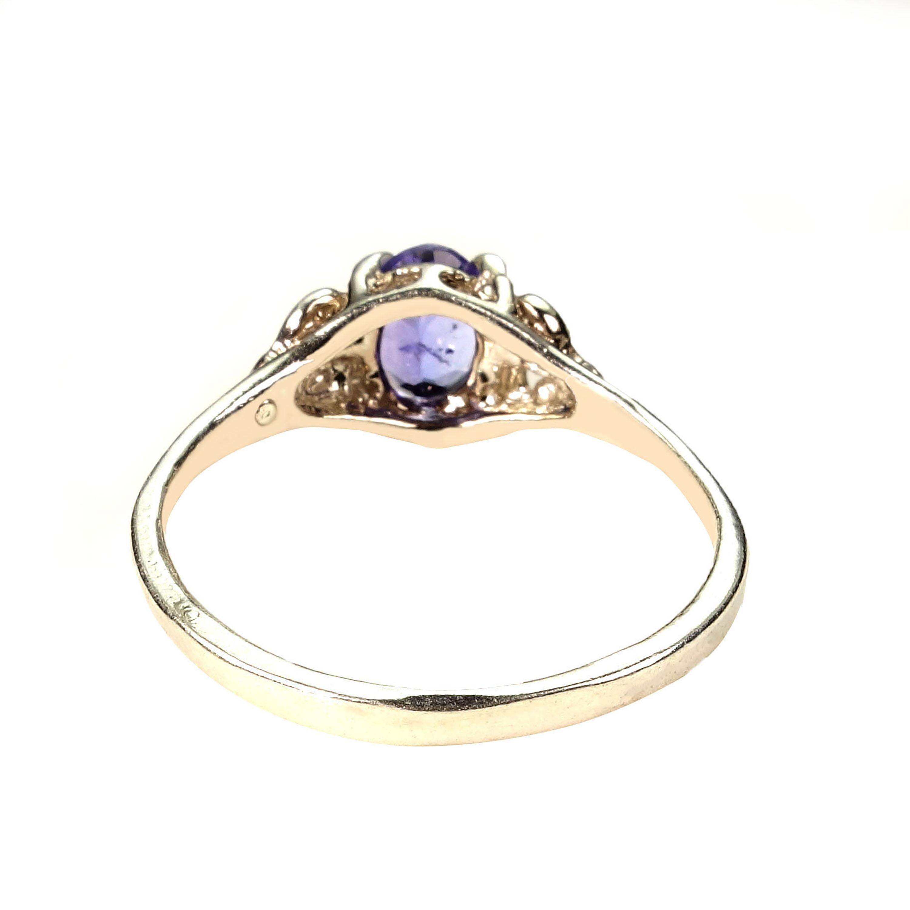 AJD Glittering Oval Tanzanite in Detailed Sterling Silver Cocktail Ring In New Condition In Raleigh, NC