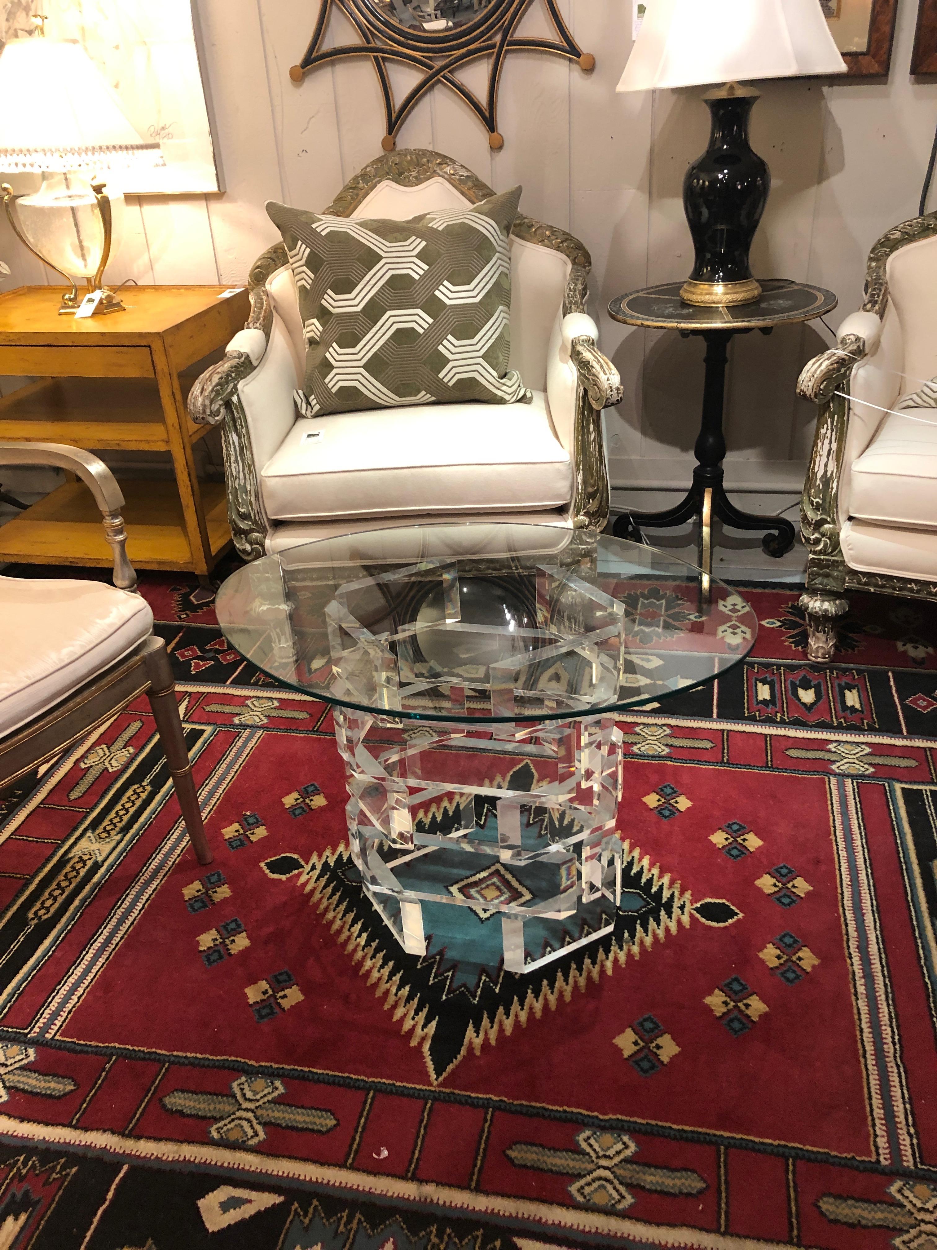 Glitzy Mid-Century Modern Lucite Side Table For Sale 6