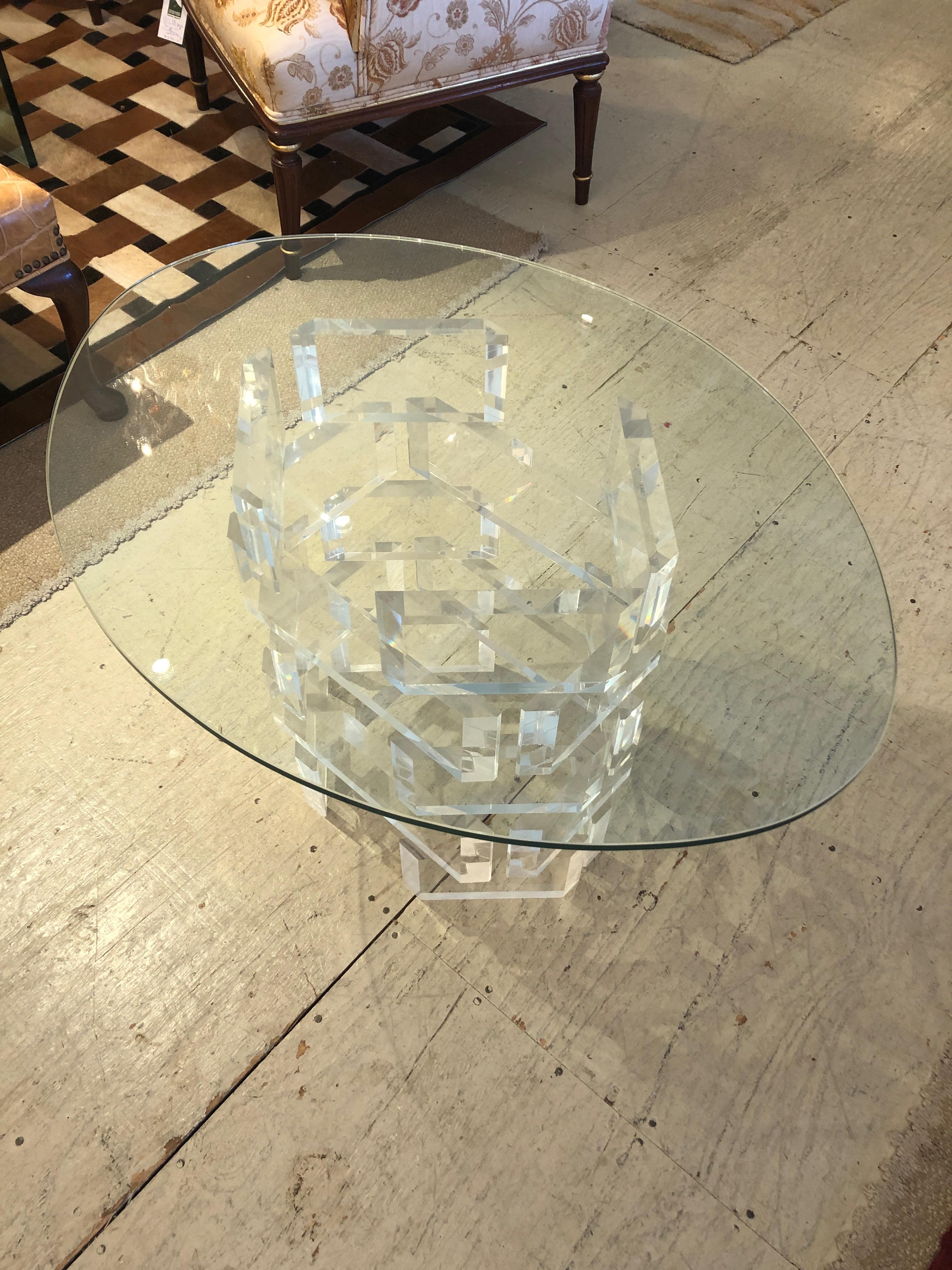 Glitzy Mid-Century Modern Lucite Side Table For Sale 2