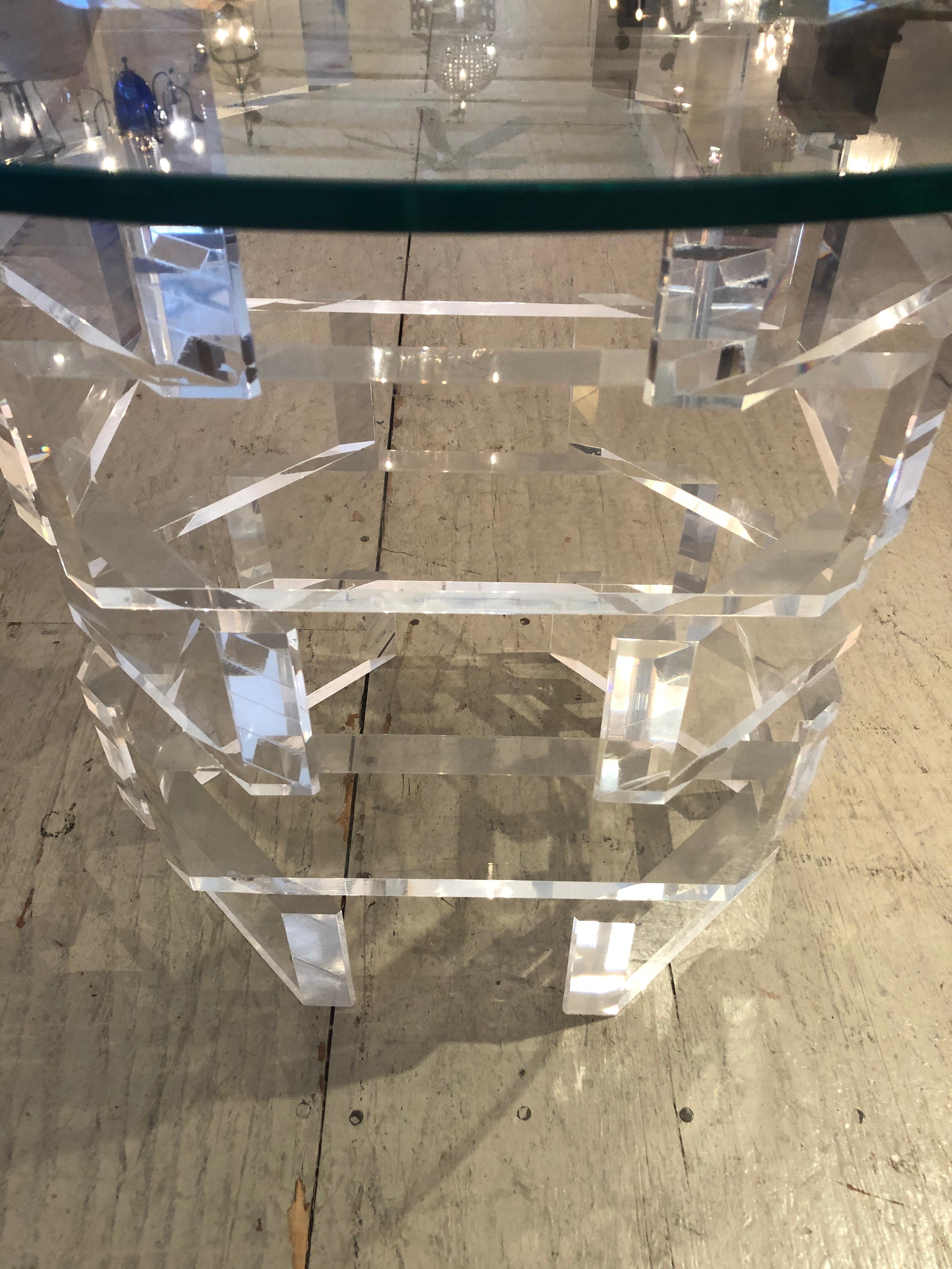 Glitzy Mid-Century Modern Lucite Side Table For Sale 4