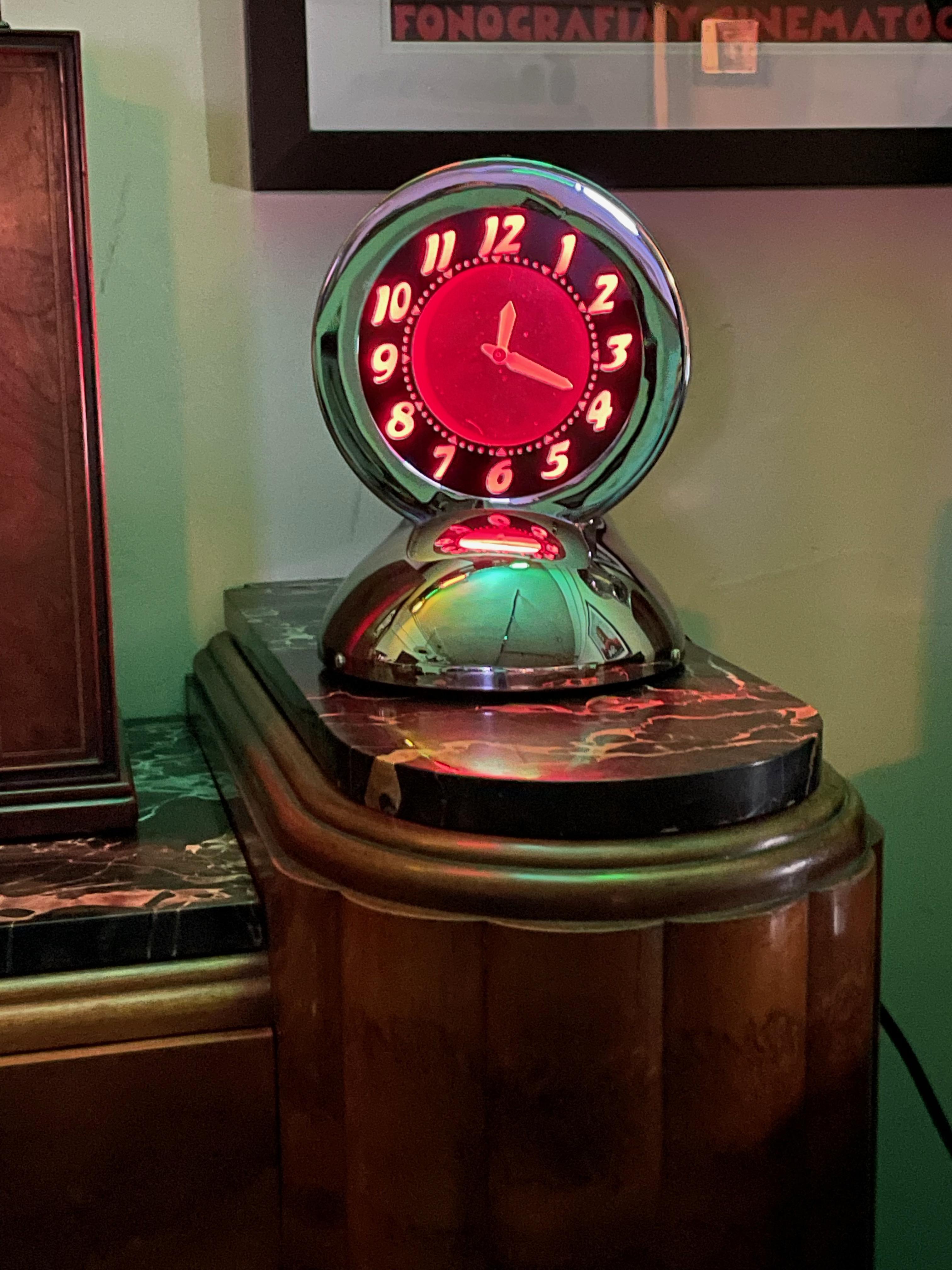 Art Deco Glo Dial neon chrome desk clock with ruby red neon. Very rare and original light. Great looking dial with unusual red color. Hard to make new neon with this red color. Mostly you see orange, pink & green. The chrome body was recently