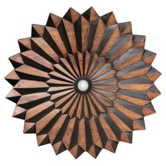Global Views  Carved Wood Sunburst Wandkunst mit konvexem Spiegel