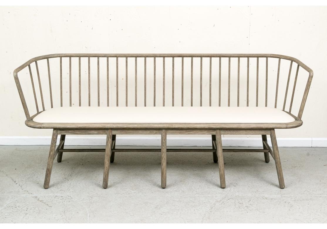Banc Windsor de qualité avec coussin de siège en cuir Global Views en vente 2
