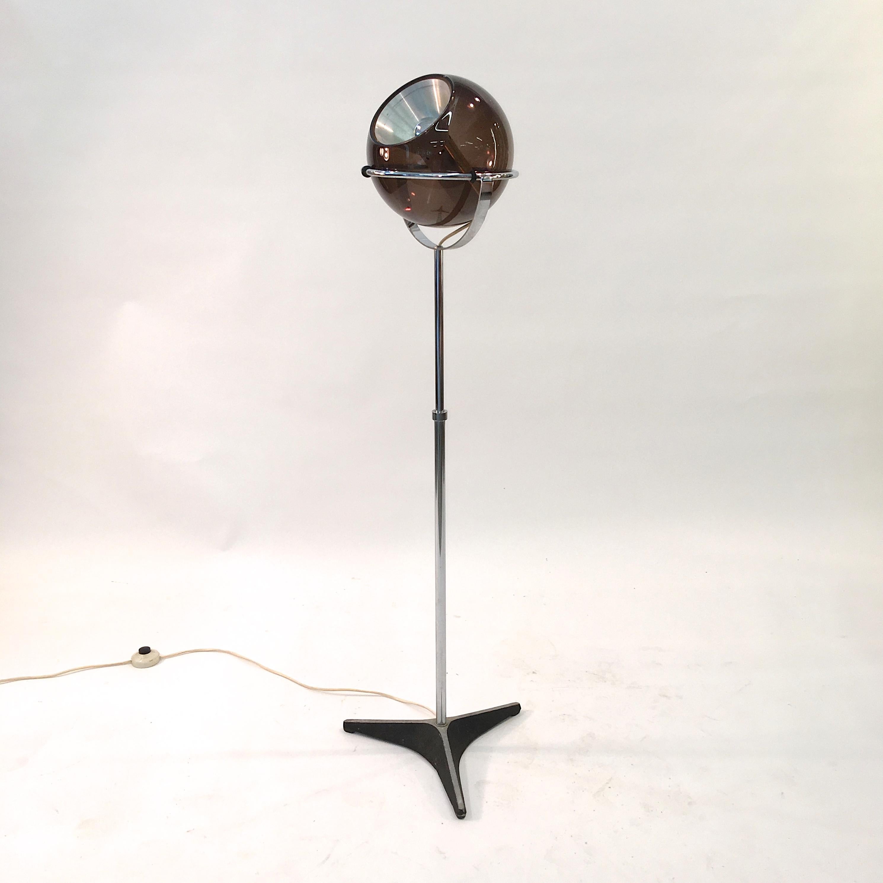Dutch Globe 2000 Floor Lamp by Frank Ligtelijn for RAAK, Amsterdama