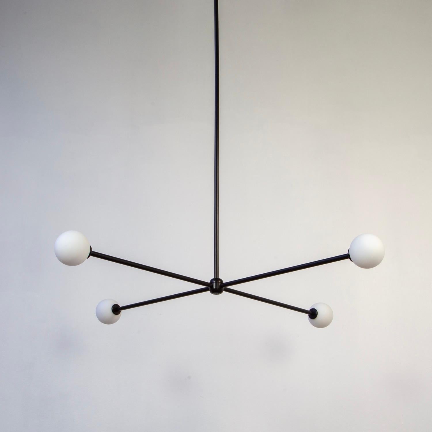Lustre Globe 4, par RESEARCH Lighting, noir,  Globe en verre de 3 pouces, fabriqué sur commande en vente 1