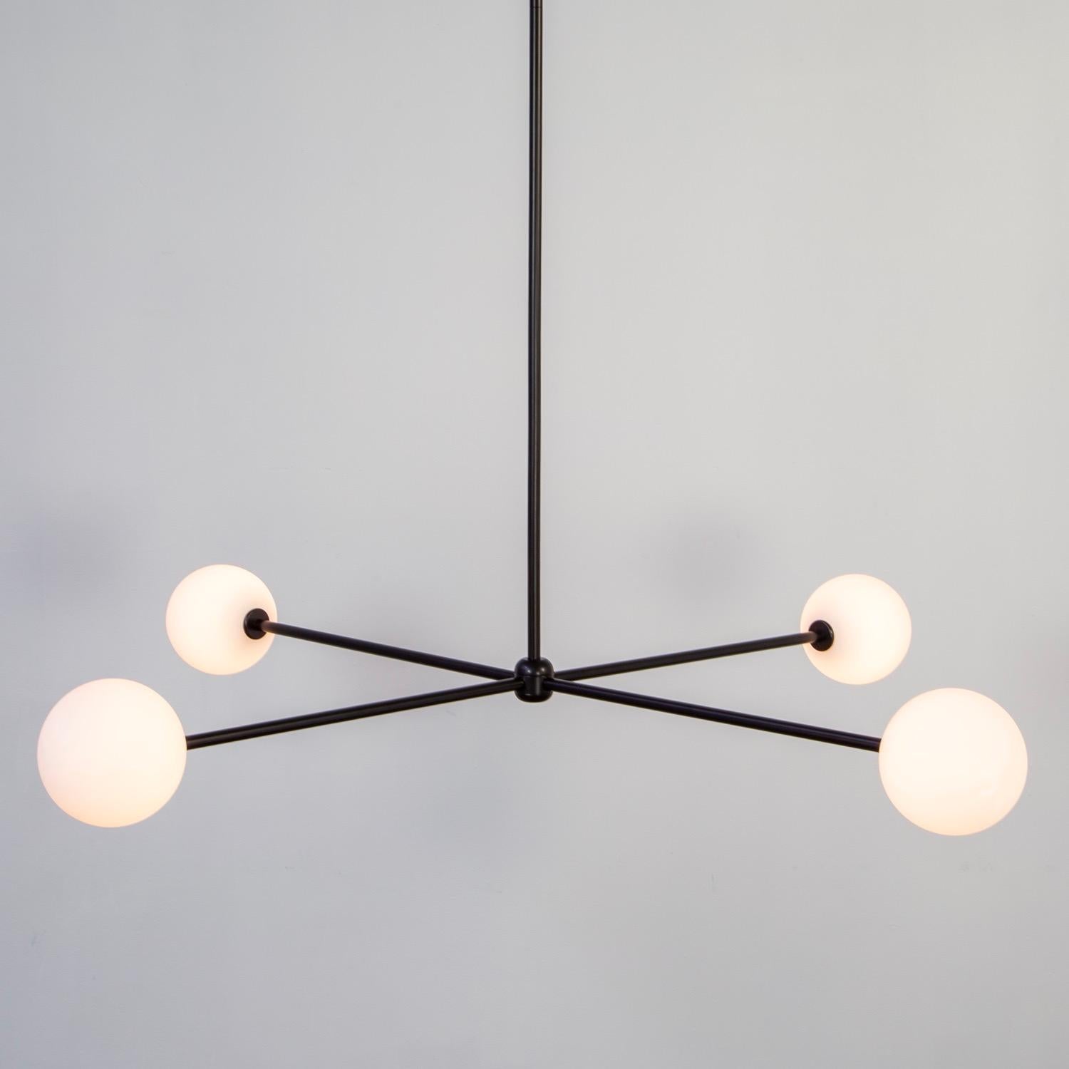 Lustre Globe 4, par RESEARCH Lighting, noir, globe en verre 5po, modèle de plancher en vente 3