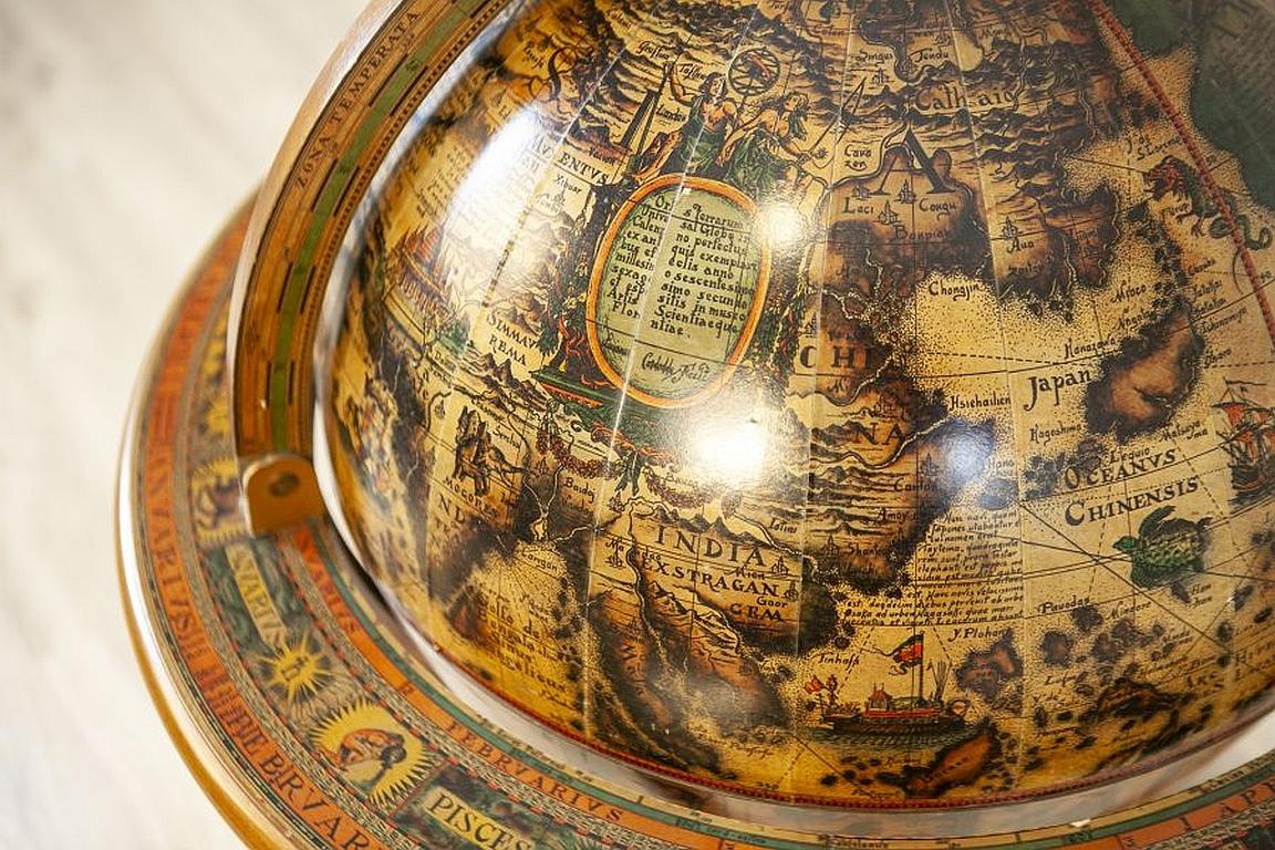 Globe Bar from the Mid-20th Century 5