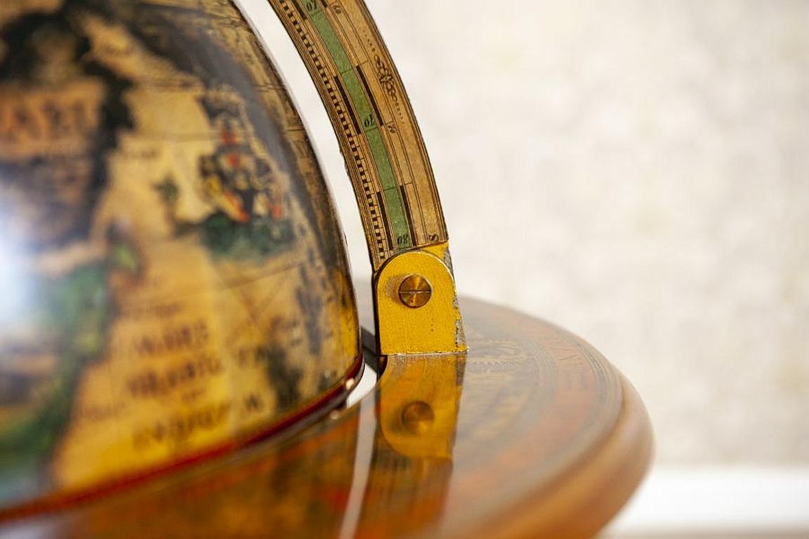 Globe Bar from the Mid-20th Century 7