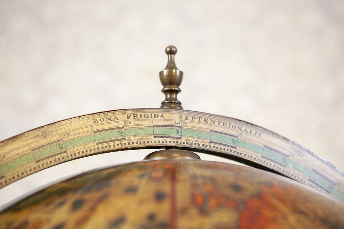 Globe Bar from the Mid-20th Century 8