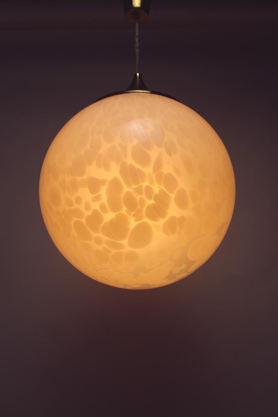 Space Age Globe Chandelier in White Mottled Murano Hand Blown Glass, Italy, 1970