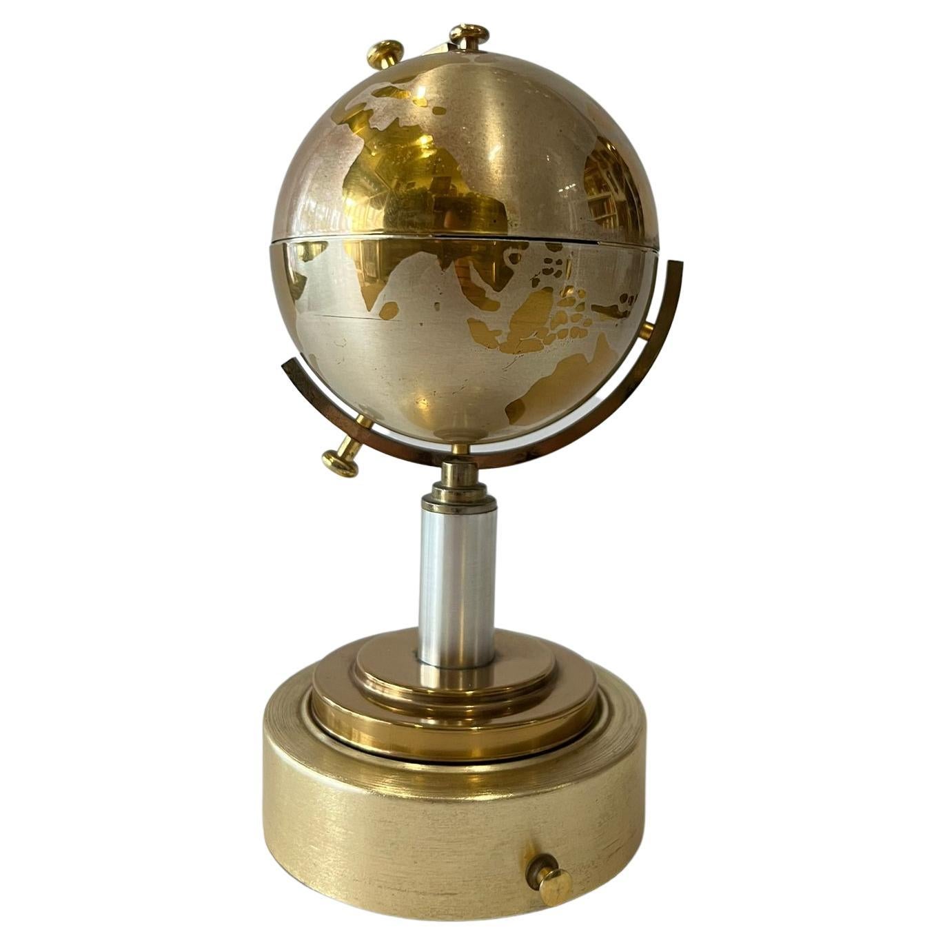 Globe Cigarette Dispenser with Music Playing Globe Lighter, Brass, Germany, 1950 For Sale 4