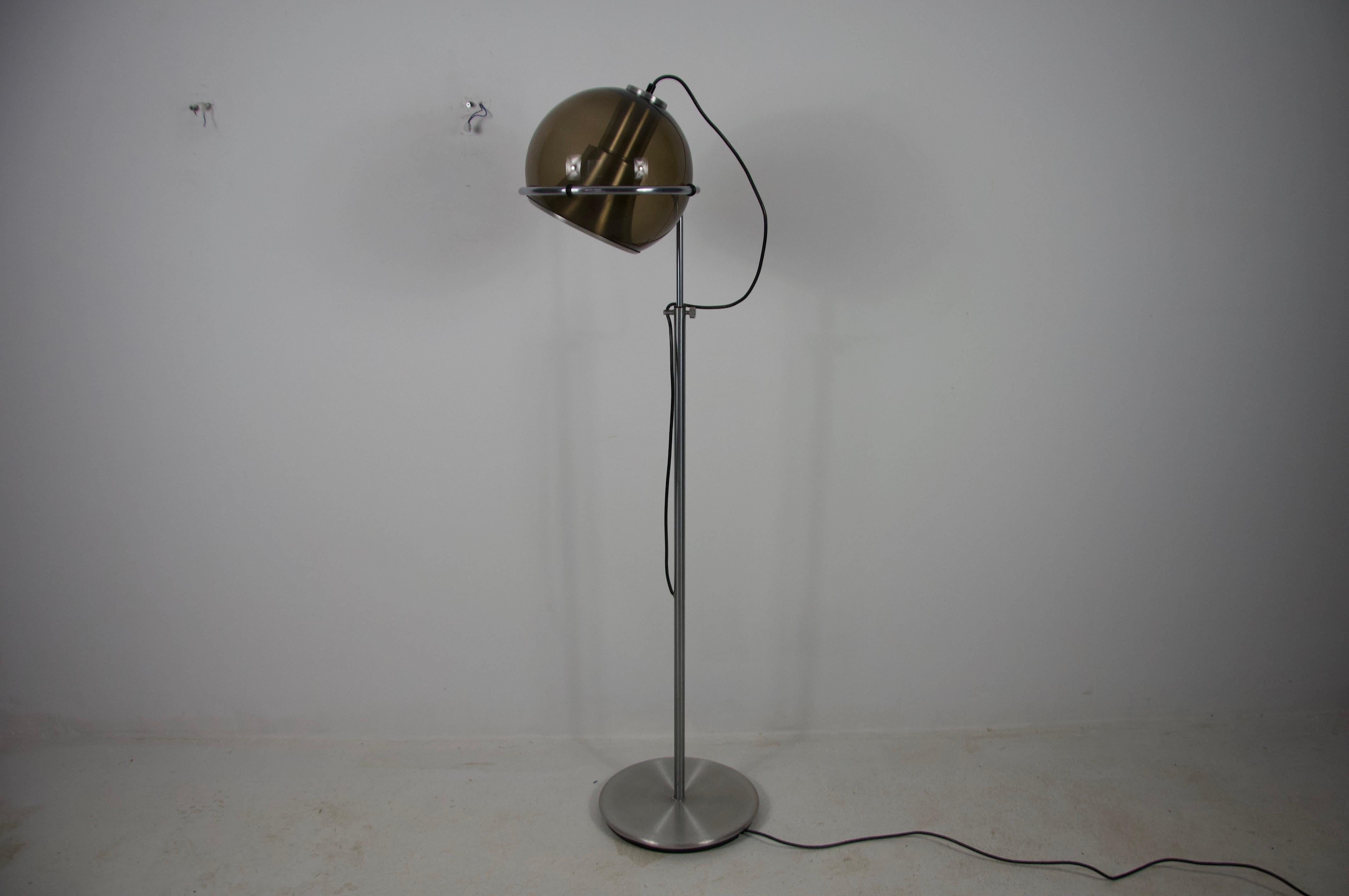 Globus Stehleuchte von Franck Ligtelijn für Raak, 1960er Jahre (Moderne der Mitte des Jahrhunderts) im Angebot