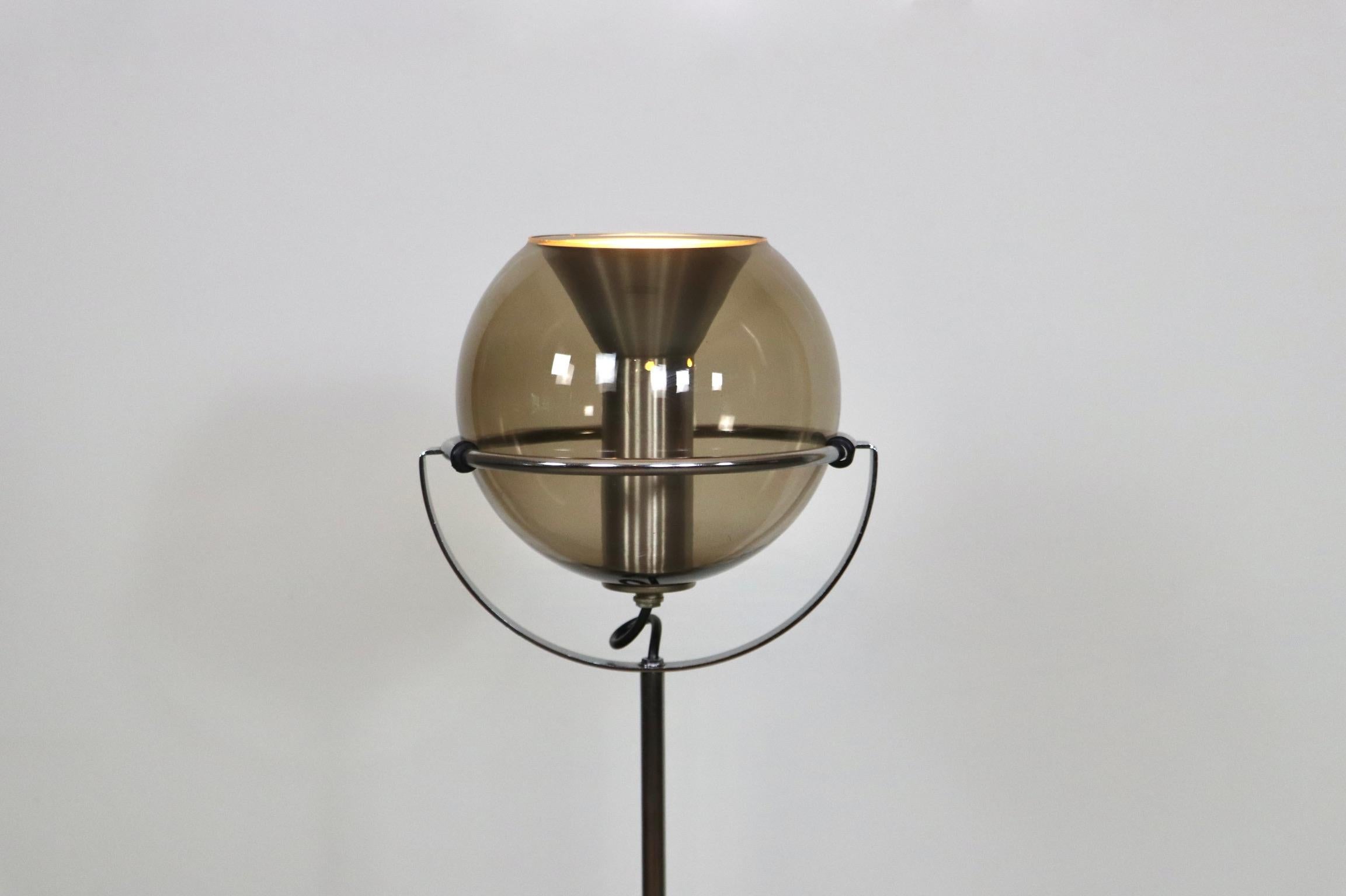 Globe Floor Lamp by Frank Ligtelijn for RAAK Amsterdam, 1960s For Sale 7